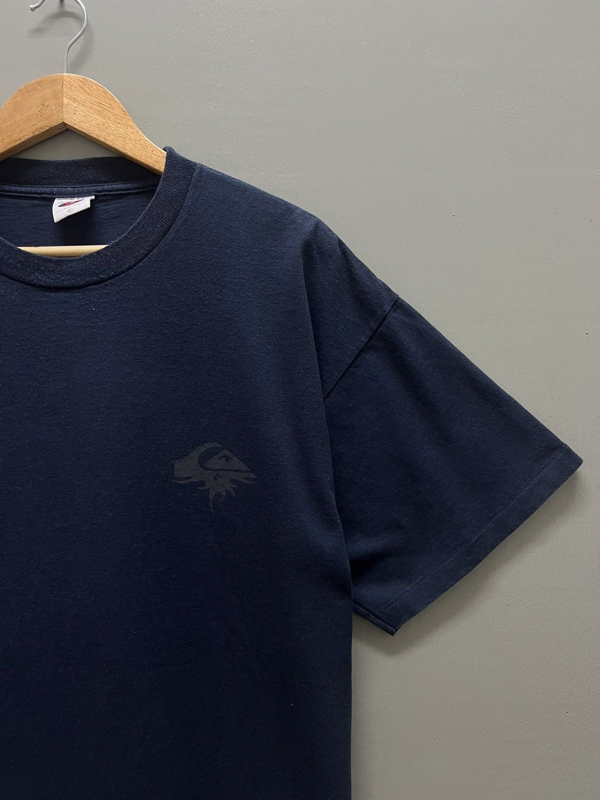 Quiksilver Vintage 90s Quicksilver Big Logo Surf T-shirts Size US XL / EU 56 / 4 - 5 Thumbnail