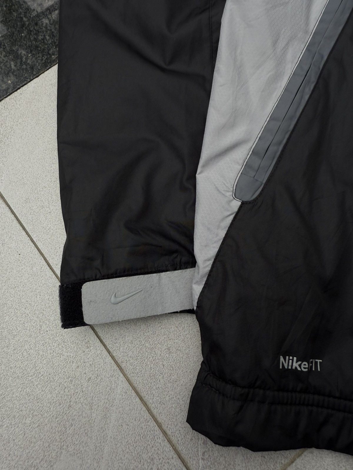 Nike 90’s NIKE RARE SWOOSH LOGO Y2K VINTAGE ZIP NYLON JACKET LOGO Size US M / EU 48-50 / 2 - 4 Thumbnail
