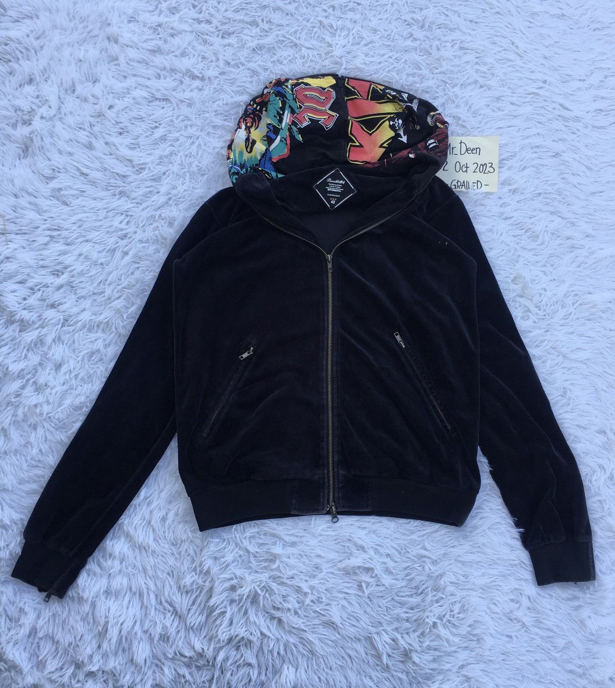 image of Vintage Breath Mint Hoodie Sweater in Black, Men's (Size Medium)