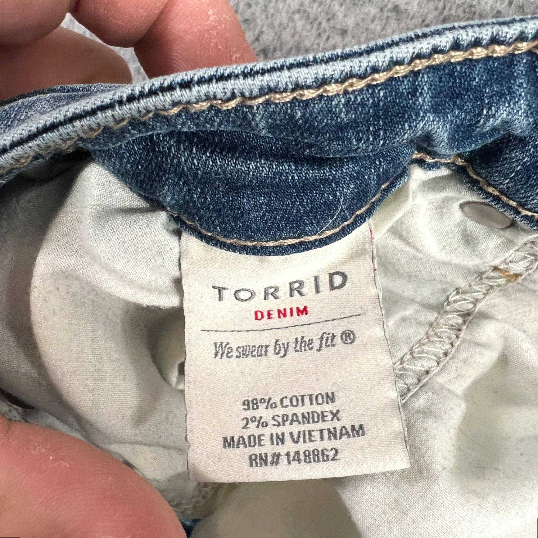 Torrid VINTAGE Torrid Boyfriend Fit Jeans Women Size 16 Plus High Rise 90s Blue Denim Size 38" / US 16 / IT 52 - 6 Thumbnail
