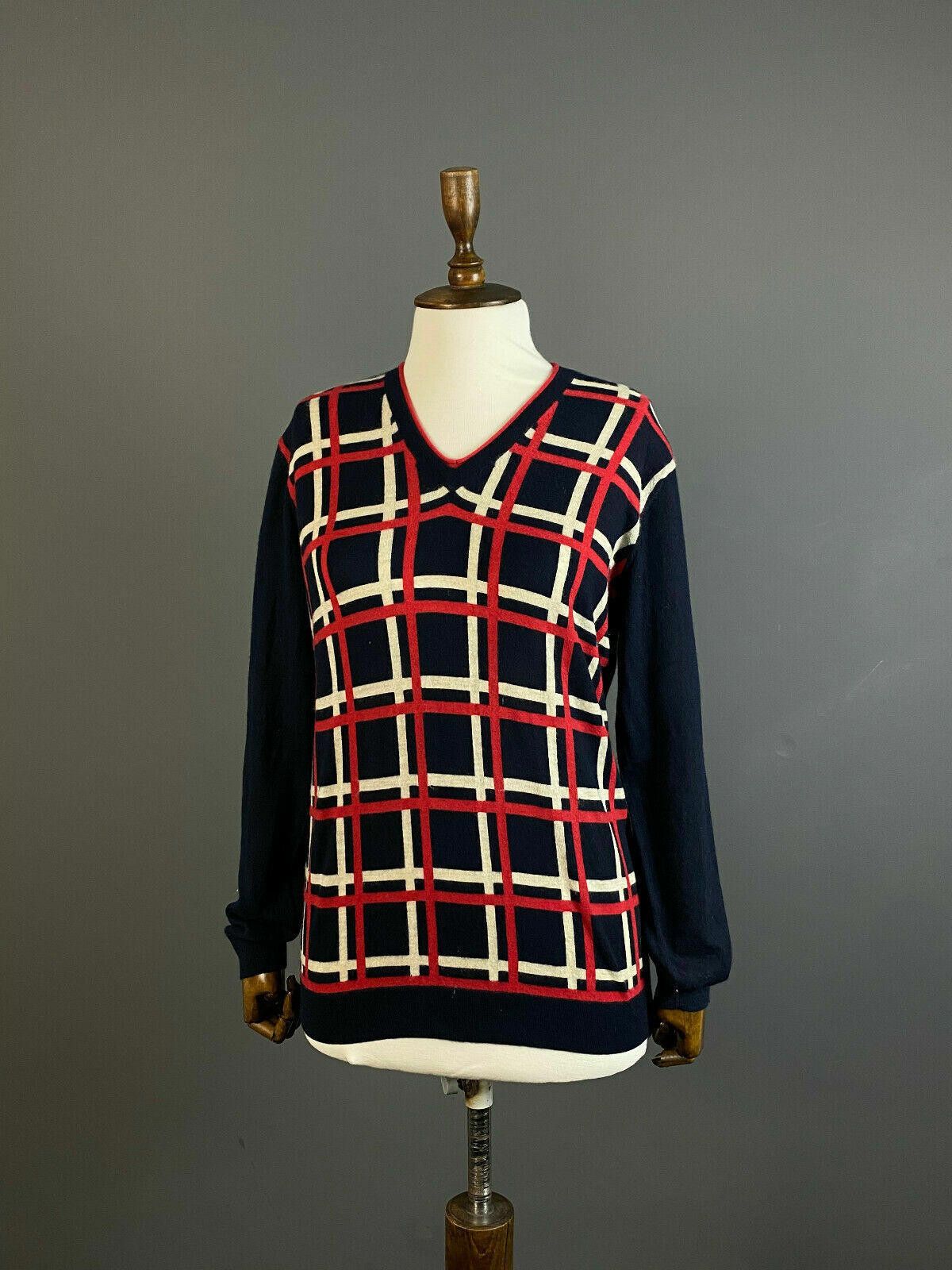 FTC Ladiess FTC V-Neck Black Check 100% Cashmere Sweater Size M / US 6-8 / IT 42-44 - 1 Thumbnail