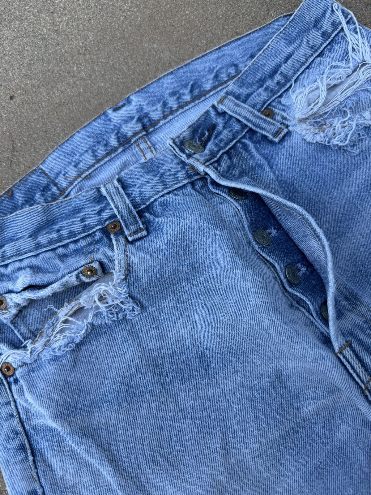 Levi's × Vintage Vtg 80s Levi’s 501xx Redline Selvedge Distressed Jeans 29x30 Size US 29 - 5 Thumbnail