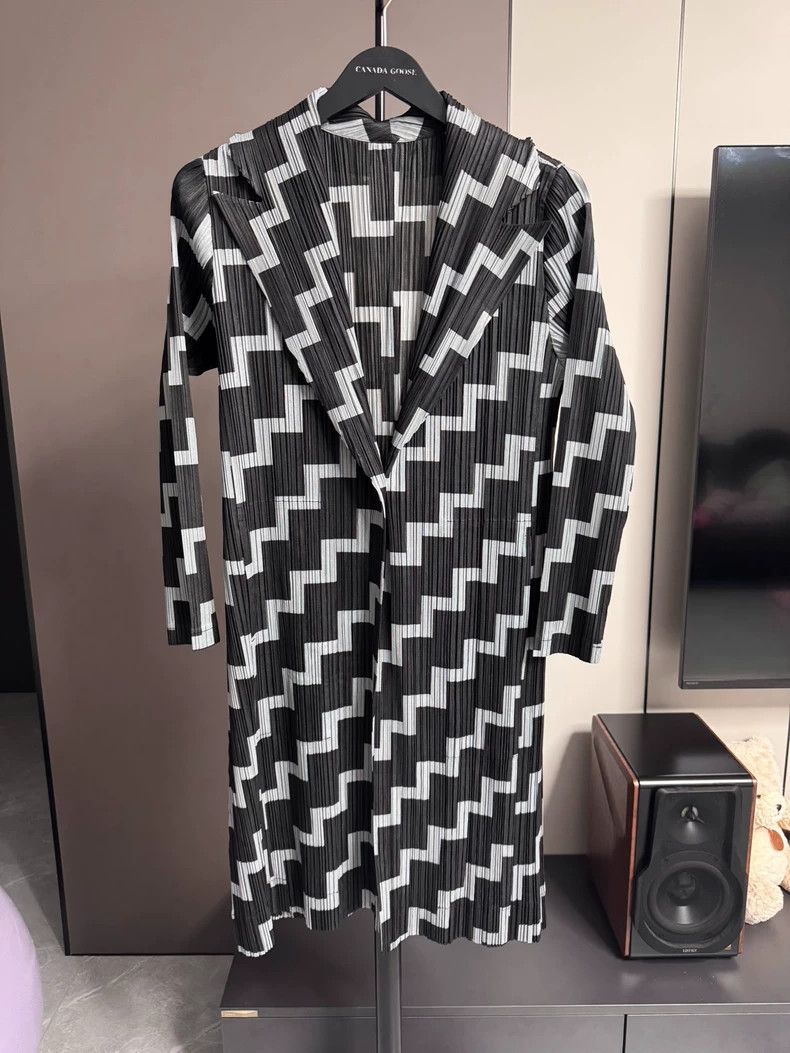 Issey Miyake Issey Miyake Pleats Please Long Coat - dmc Size US M / EU 48-50 / 2 - 1 Thumbnail