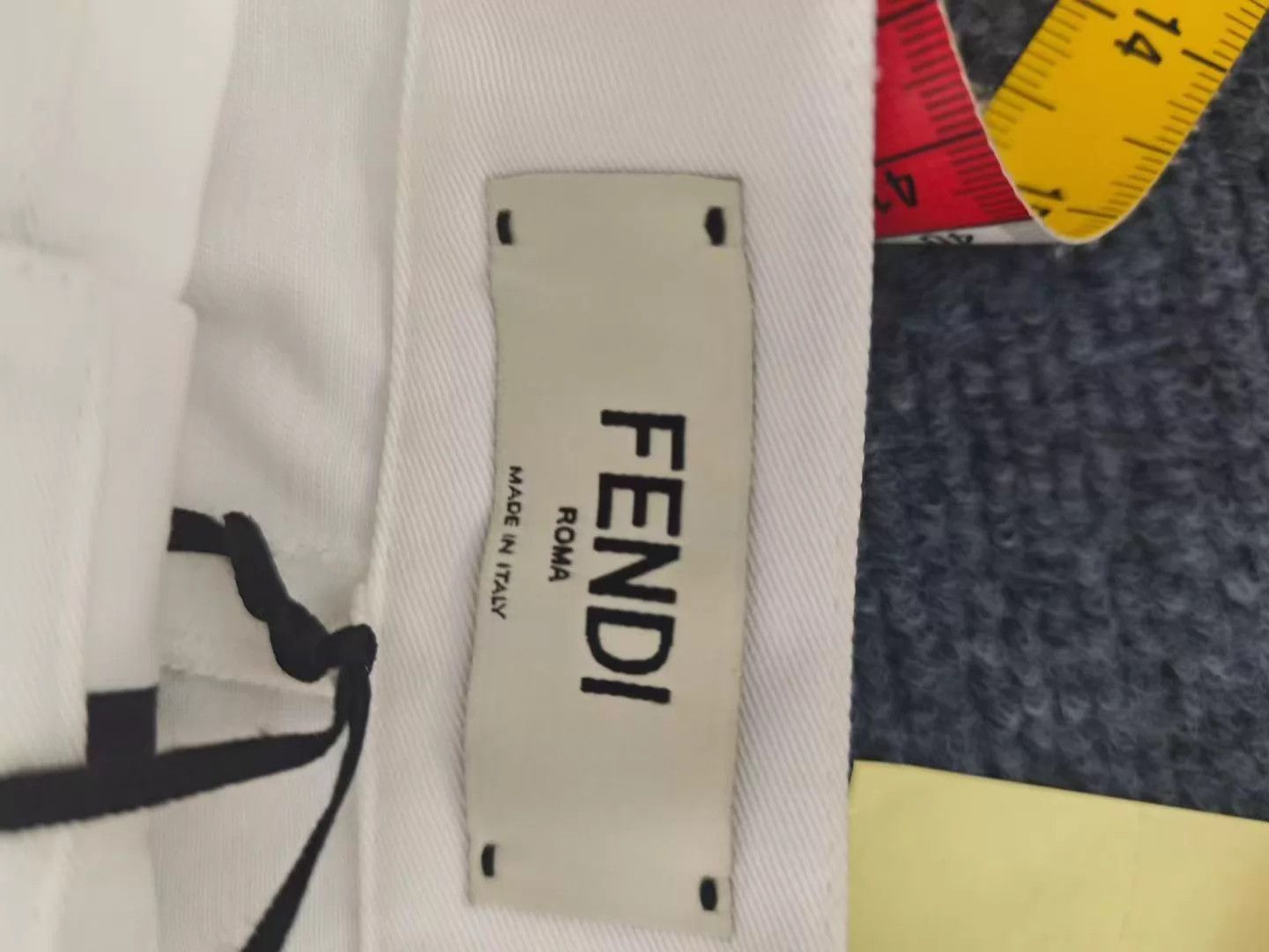 Fendi Fendi Comic Line Logo Skirt 36 Size 25" / US 0 / IT 36 - 3 Thumbnail