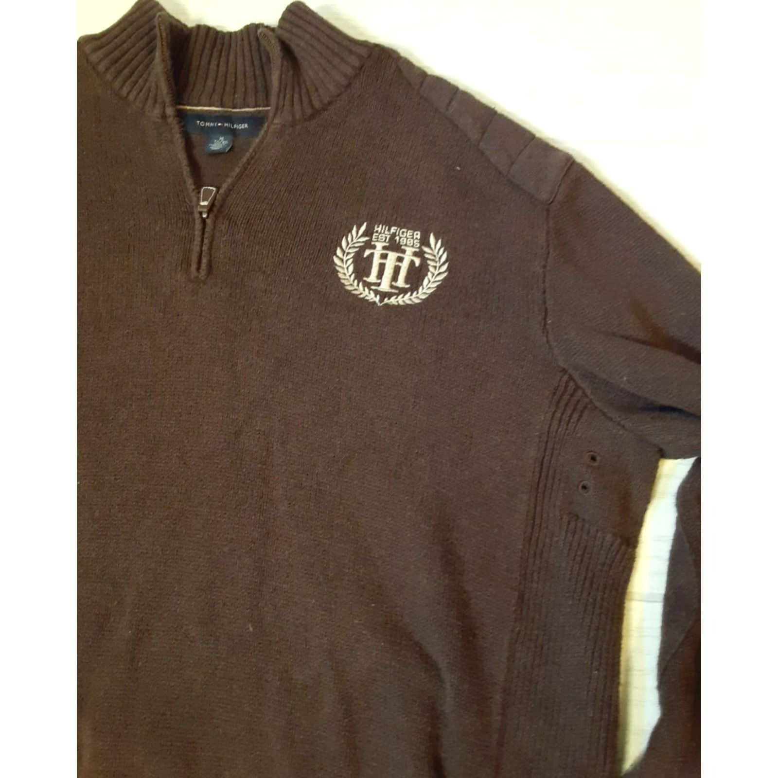 Tommy Hilfiger VINTAGE Tommy Hilfiger Sweater 1/4 Zip Crew Neck Men 8XL Brown Cotton Crest Pullover II 26in Long Mens Size US XXL / EU 58 / 5 - 4 Thumbnail