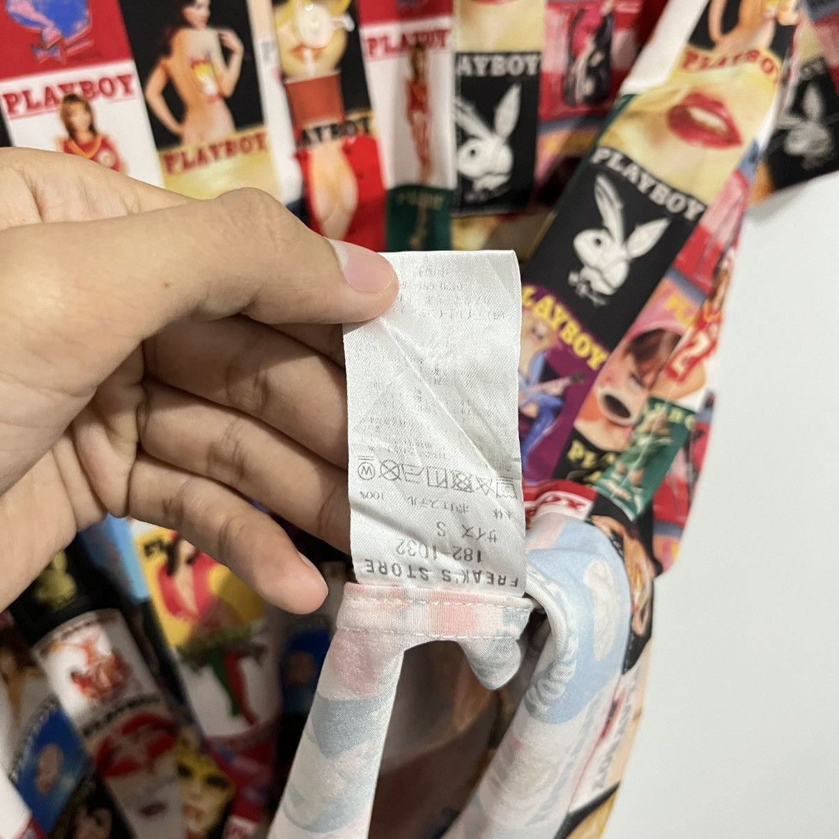 Playboy Y2k Playboy Magazine Cover Print Button Up Shirt Size US M / EU 48-50 / 2 - 9 Thumbnail