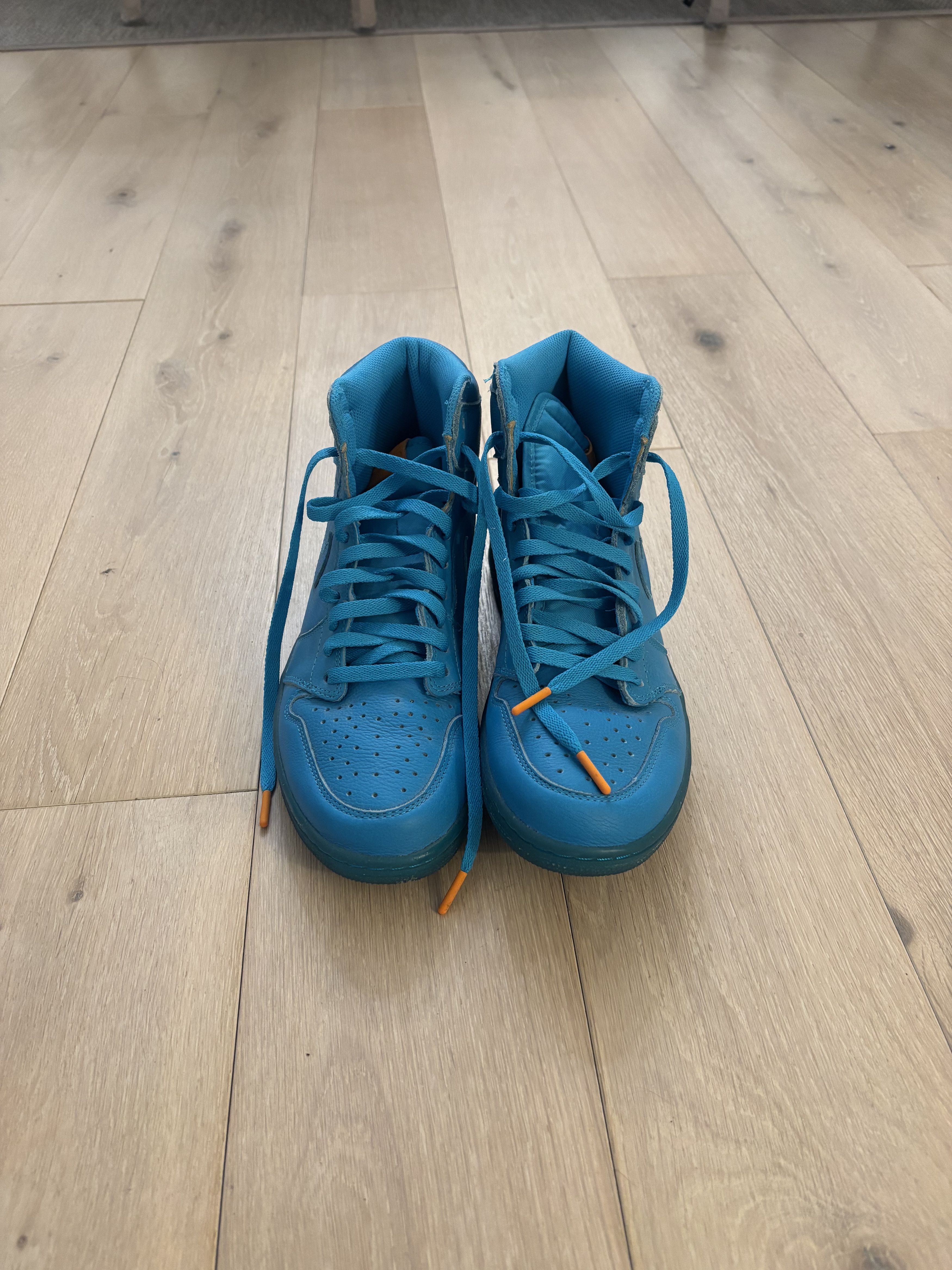 Gatorade × Jordan Brand Jordan 1 Retro High Gatorade Blue Lagoon Size US 11 / EU 44 - 1 Thumbnail