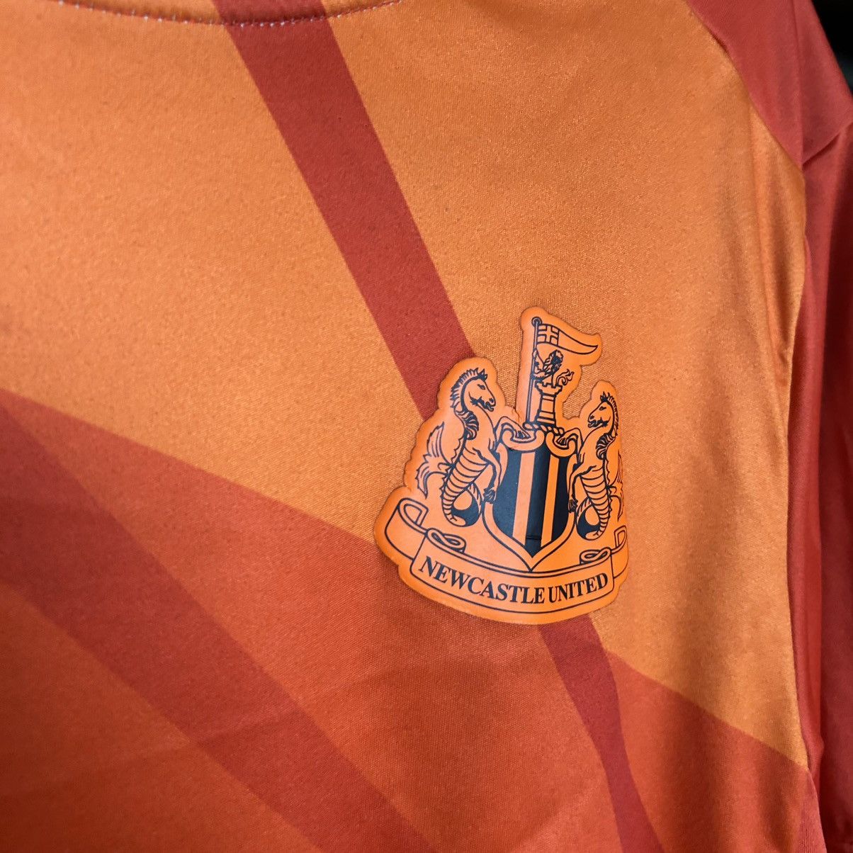 Castore Mens Castore FC Newcastle United home soccer jersey Size US L / EU 52-54 / 3 - 4 Thumbnail