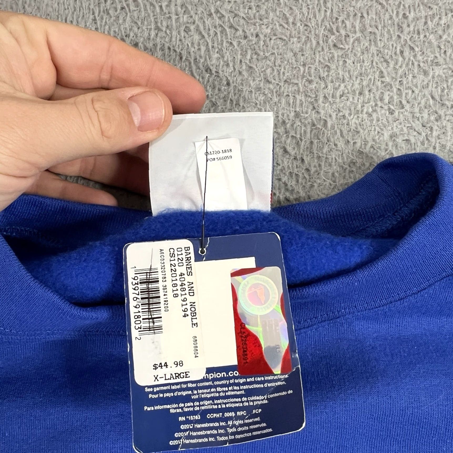 Champion Champion Sweater Mens XL Blue Pullover Sweatshirt Crew Neck 100% Cotton Blend Knit Logo: Champion, Regular Fit, Long Sleeve, Sport/Classic Casualwear Size US XL / EU 56 / 4 - 6 Thumbnail