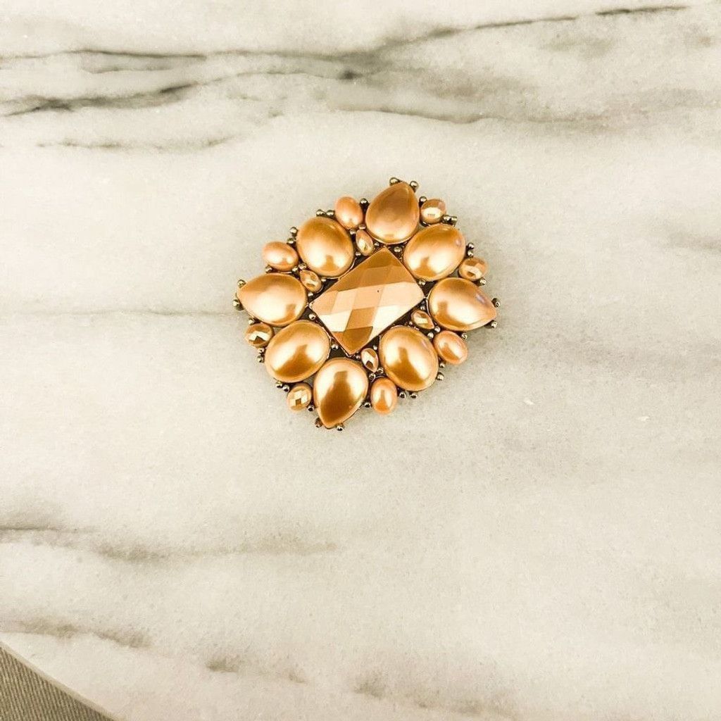 Jewelry Liz Claiborne Acrylic Brooch Peach Gold Toned Pin Retro Glam Size ONE SIZE - 1 Thumbnail