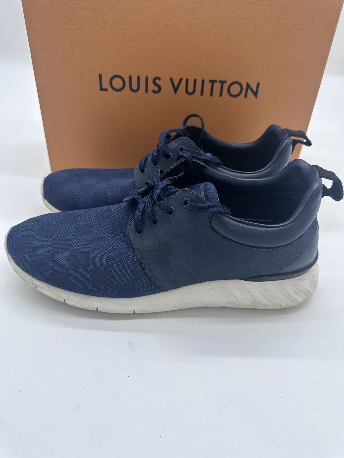 Louis Vuitton Louis Vuittom Runner Sneaker Blue Size 9.5 LV 10.5 USA Size US 9.5 / EU 42-43 - 8 Thumbnail