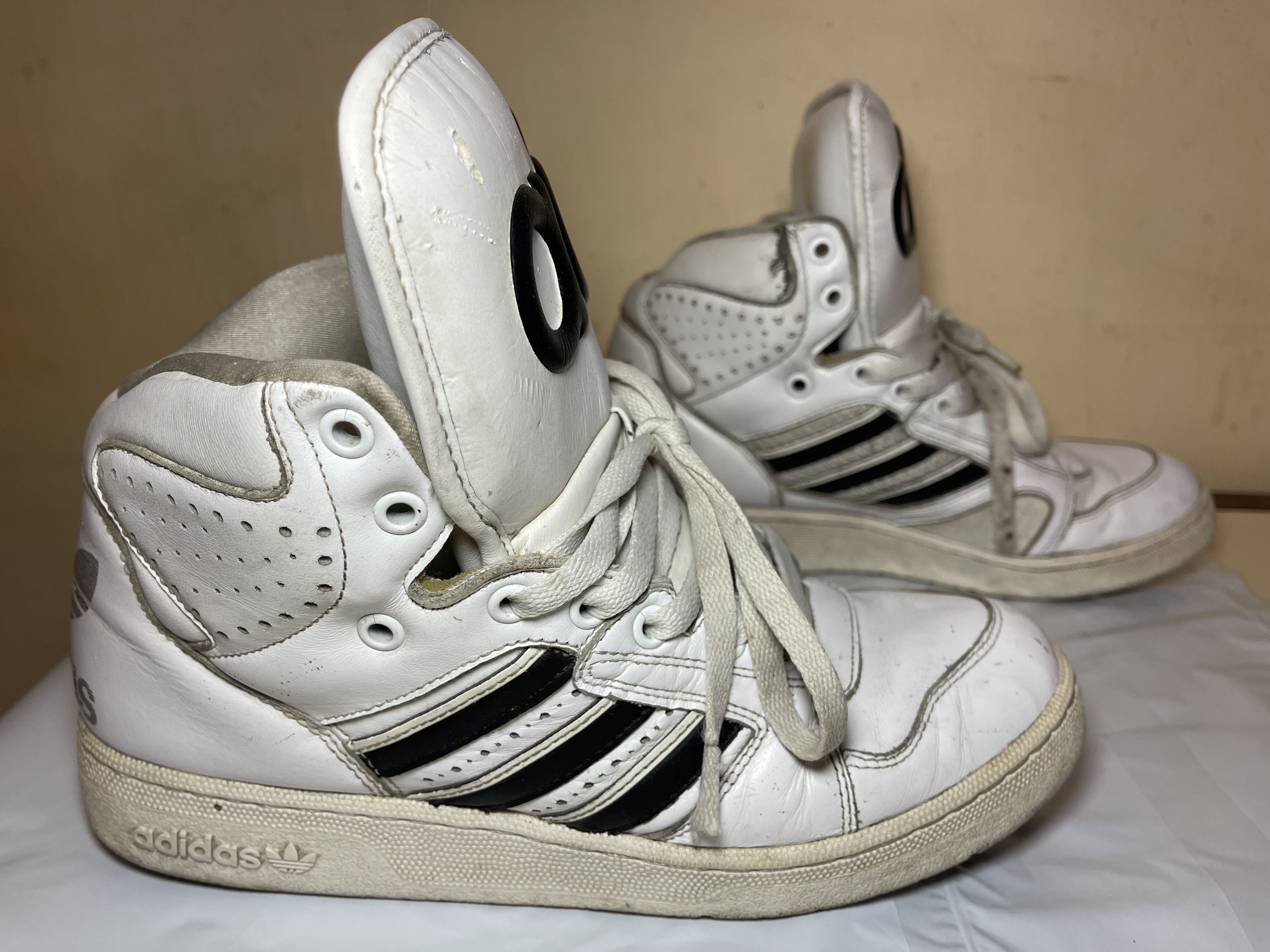 Adidas × Jeremy Scott Adidas sneakers, Jeremy Scott Instinct, Hi Top shoes, V24529 Size US 9 / EU 42 - 13 Thumbnail