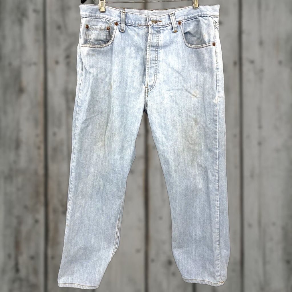 Levi's VINTAGE Levi's 501 Jeans Denim Blue 36x30 USA Button Fly 1992 Levi's 501 Series Men Jeans 5-Pocket Distressed Regular Blue 36 Mens Size US 36 / EU 52 - 1 Thumbnail