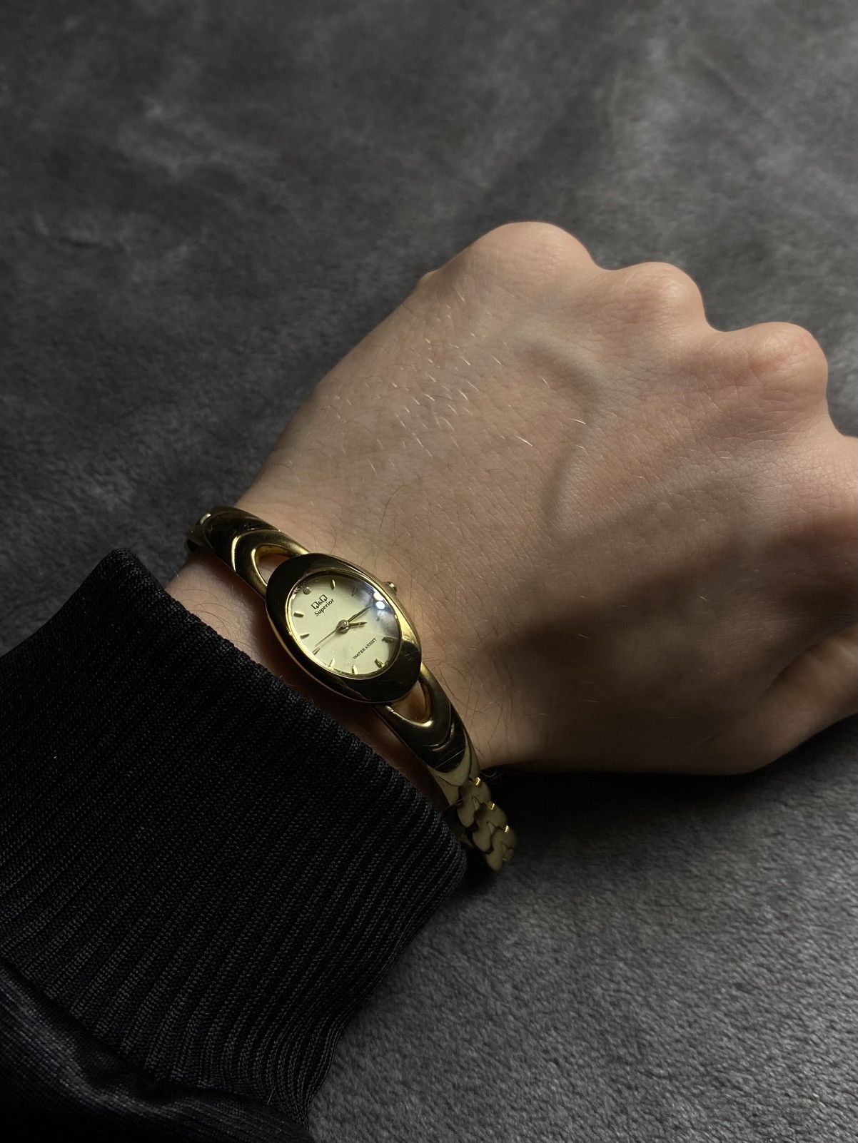 Japanese Brand Futuristic Vintage Japanese Style Gold Watch - Work 100% Size ONE SIZE - 2 Thumbnail
