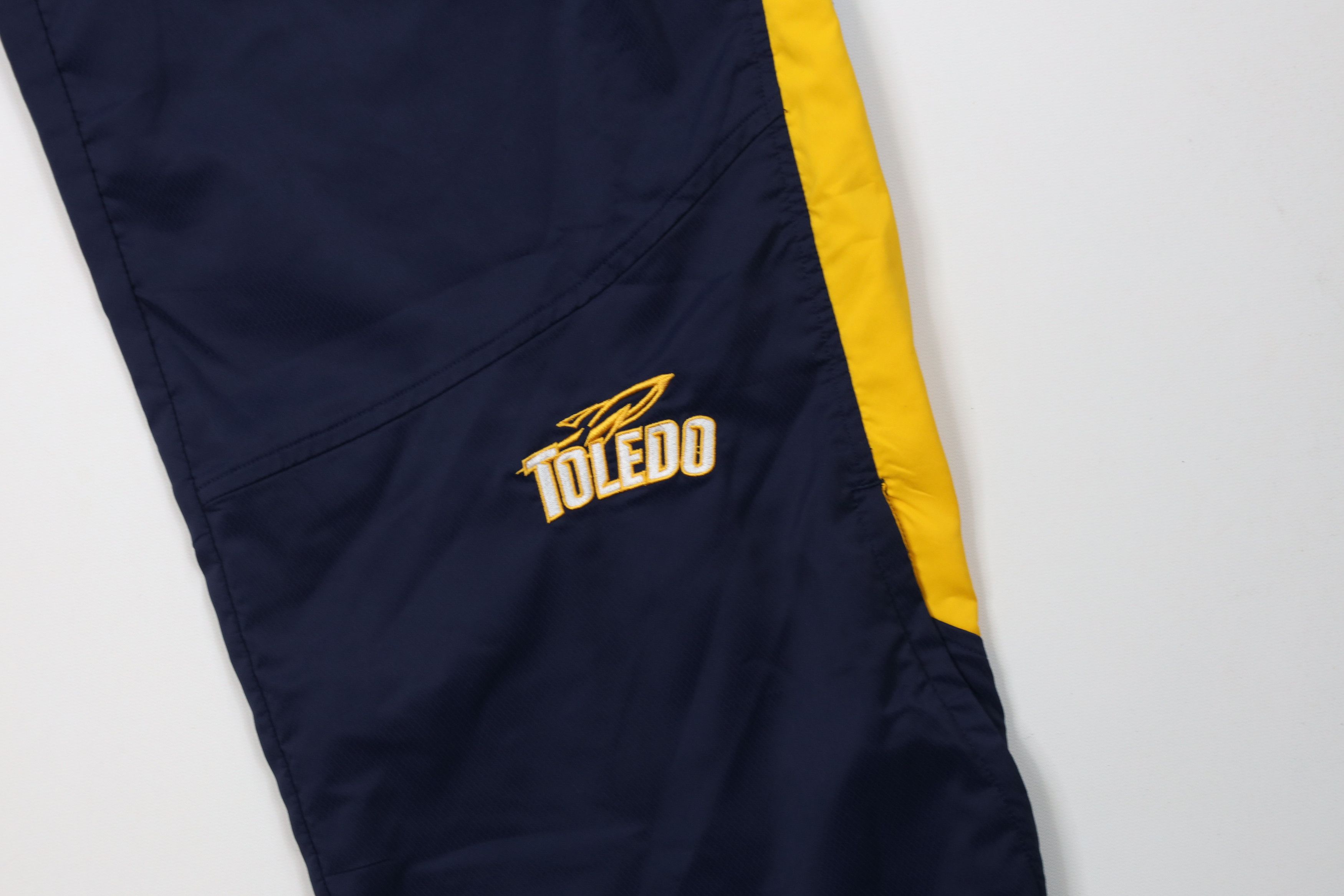 Under Armour Under Armour University of Toledo Football Wide Leg Pants Size US 36 / EU 52 - 5 Thumbnail