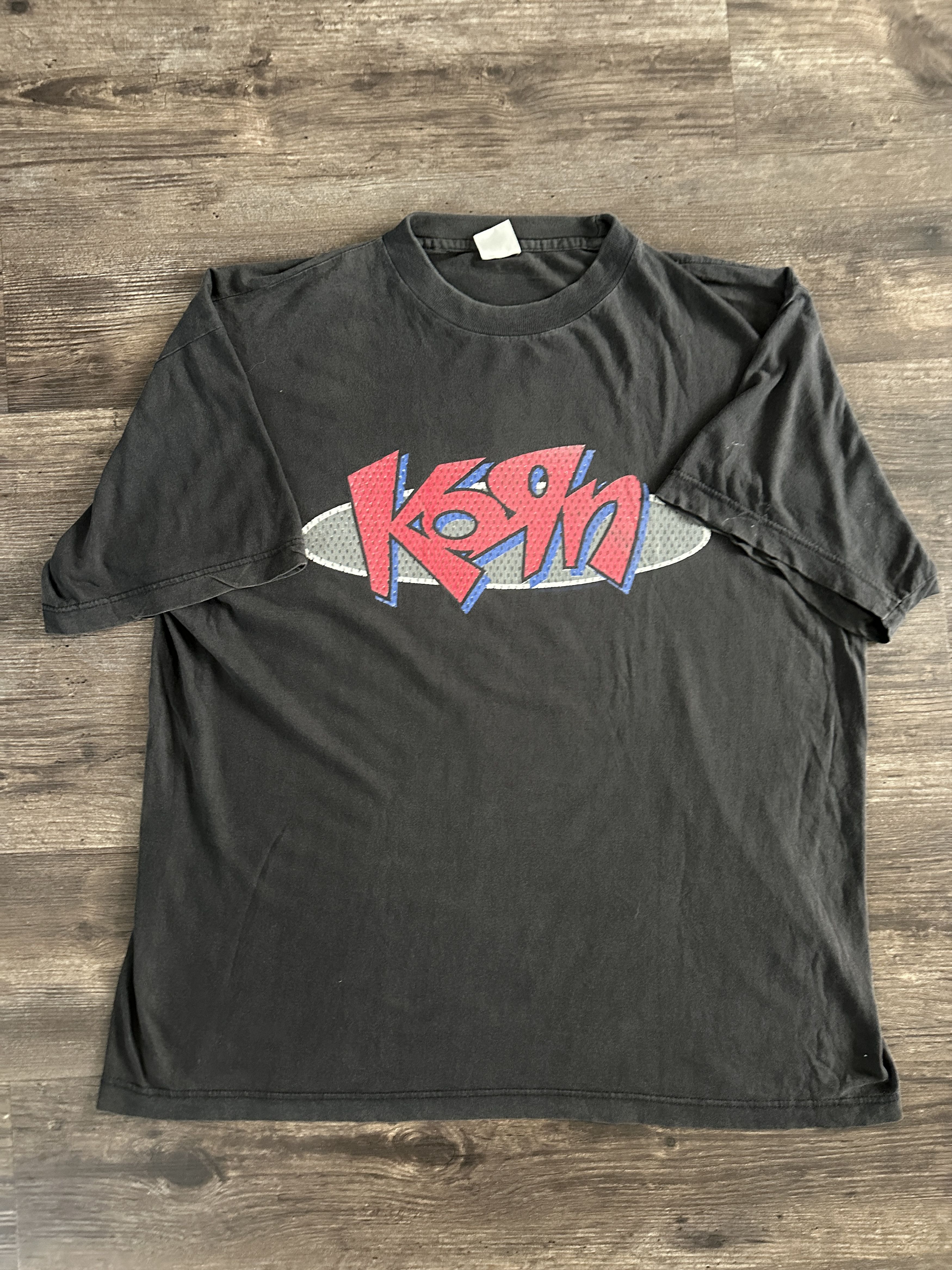 Band Tees Korn Graffiti Spell Out 1996 Vintage Tee XL Size US XL / EU 56 / 4 - 1 Thumbnail