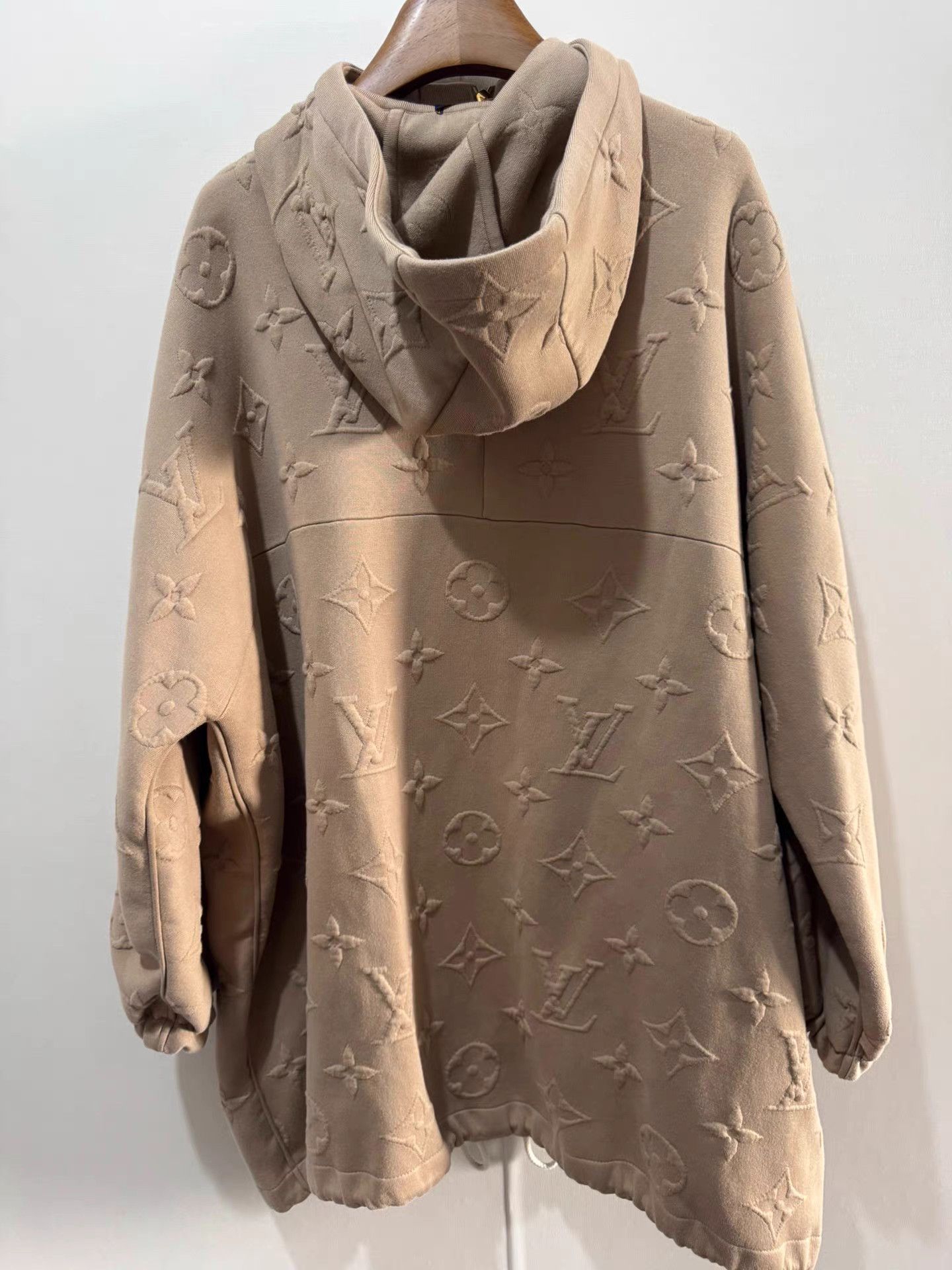 Louis Vuitton LV Flight Mode 3D Monogram Hooded Short Coat K13 Size XS / US 0-2 / IT 36-38 - 2 Thumbnail