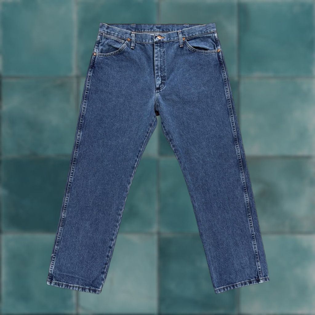 Wrangler Wrangler Cowboy Cut Jeans Mens 36x30 Blue Wash Straight Denim Western 13MWZ Size US 36 / EU 52 - 1 Thumbnail