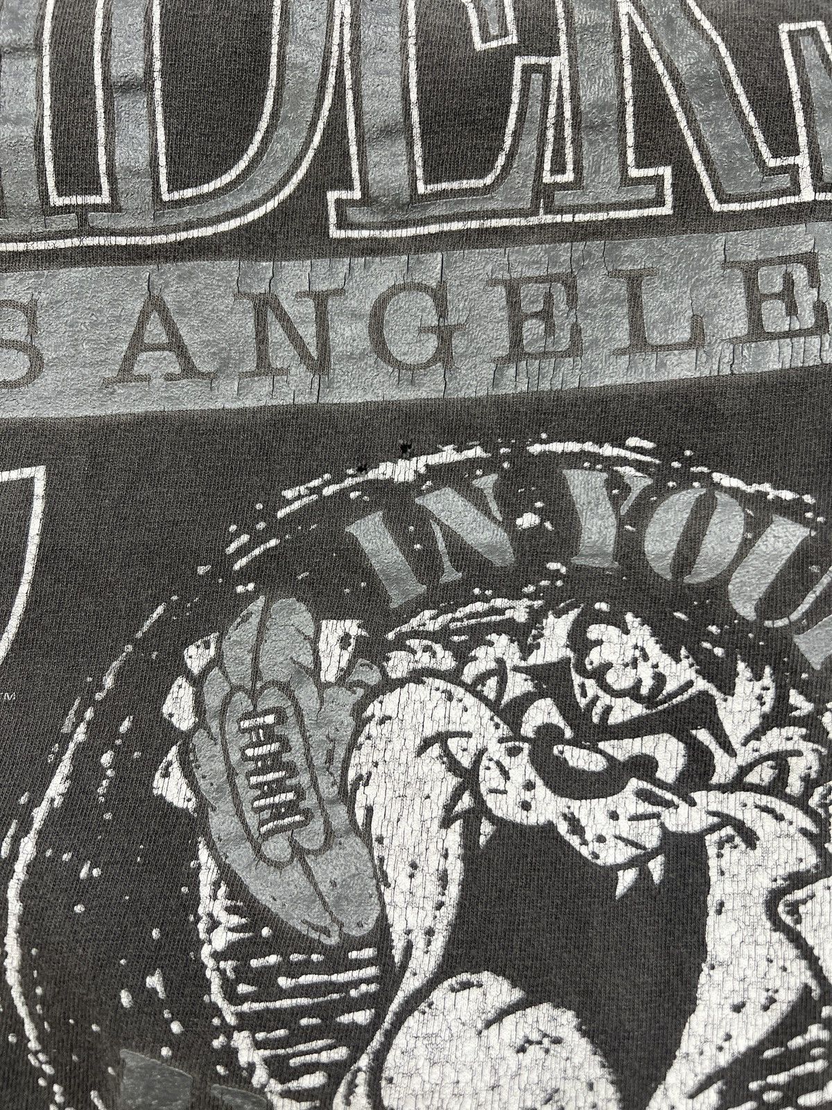 NFL Vintage 1991 Los Angeles Raiders Looney Tunes Taz Tee Large Size US L / EU 52-54 / 3 - 7 Thumbnail