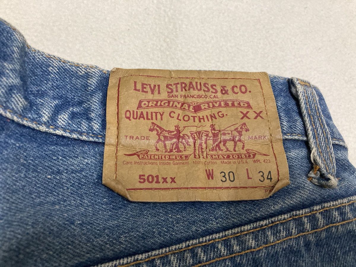 Levi's Vintage 90’s Levis 501 xx jeans Made in USA for Men Size US 30 / EU 46 - 14 Thumbnail