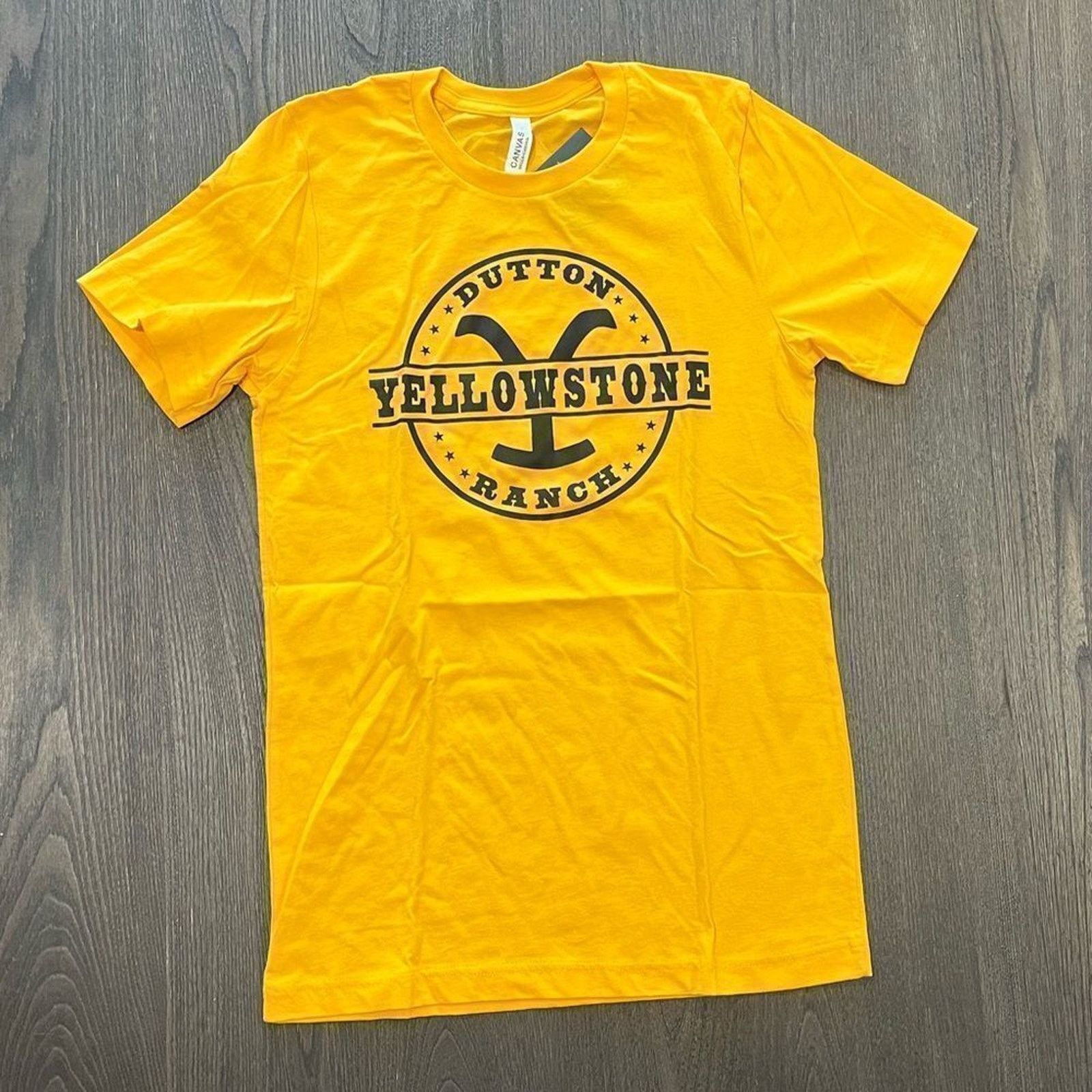 Canvas NWT Yellowstone Dutton Ranch Graphic T-Shirt TV - Size M Size M / US 6-8 / IT 42-44 - 1 Thumbnail