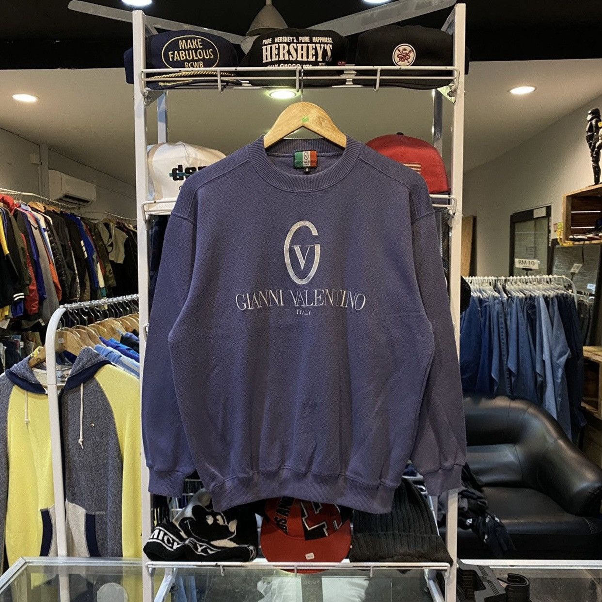 Gianni Valentino Vintage 90s GIANNI VELENTINO Big Logo Sweatshirt Size M Size US M / EU 48-50 / 2 - 1 Thumbnail
