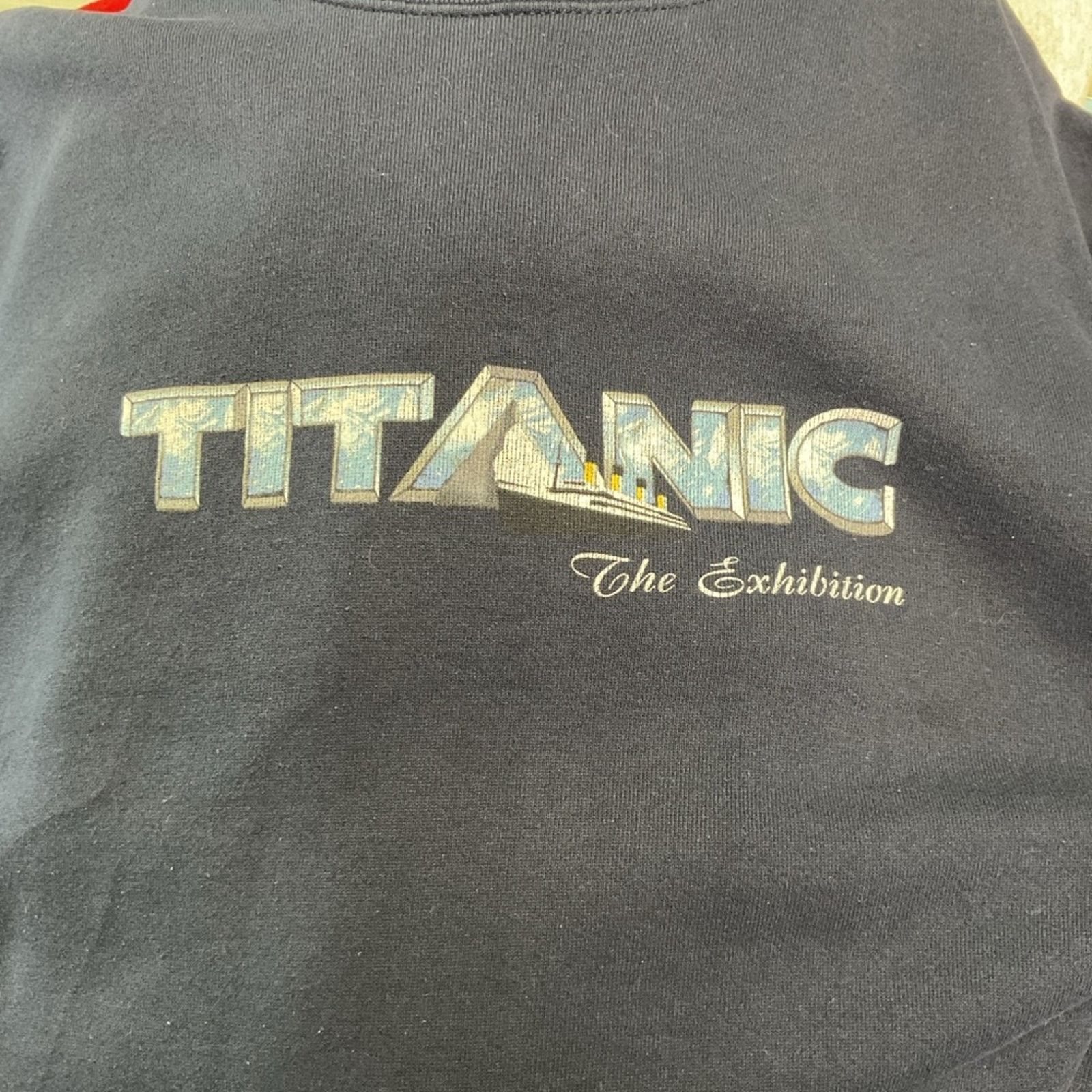 Vintage Vintage Titanic The Exhibition Sweater Size US XXL / EU 58 / 5 - 4 Thumbnail
