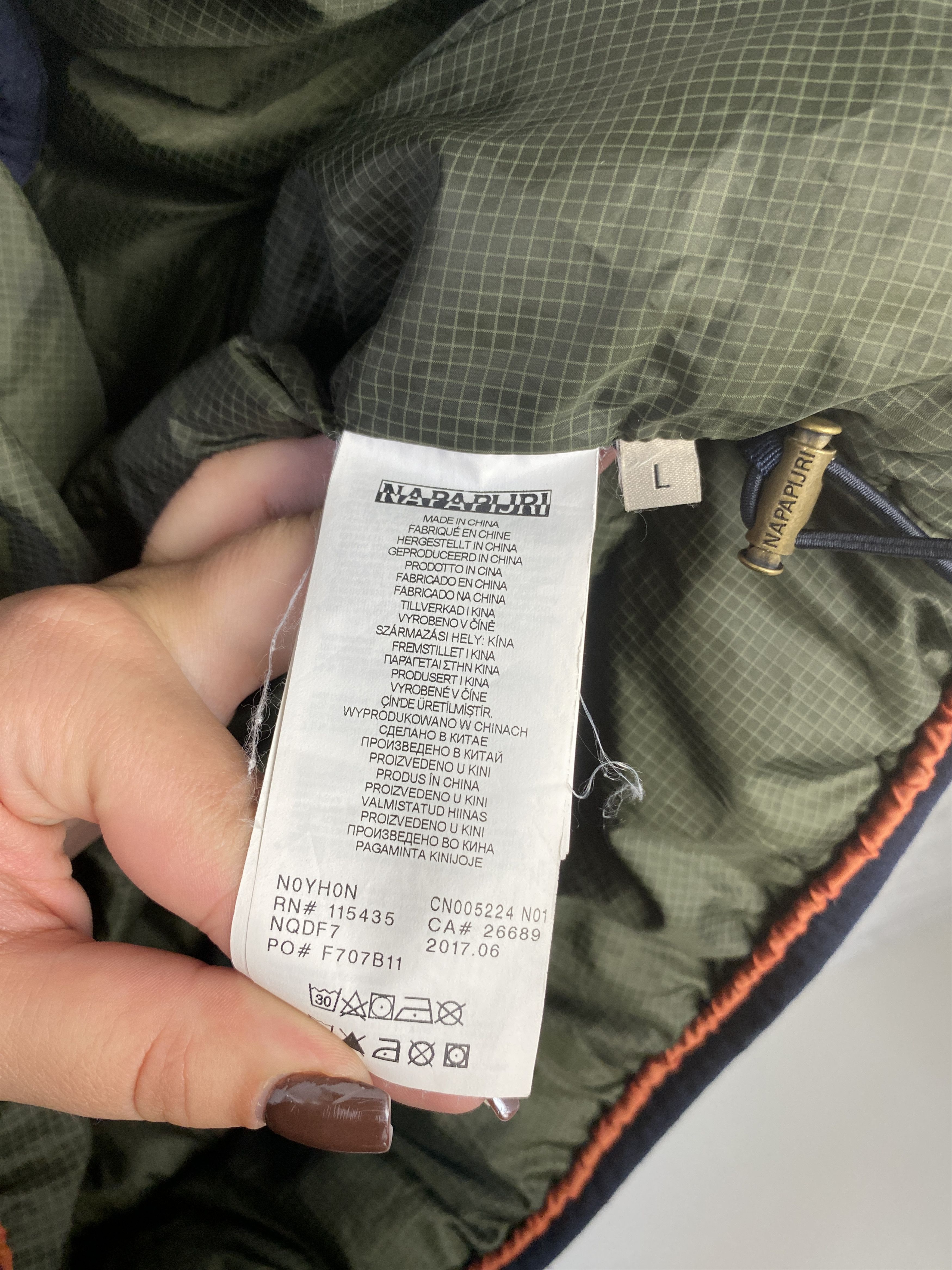 Napapijri Napapijri down jacket winter casual puffer feathers Size US L / EU 52-54 / 3 - 4 Thumbnail