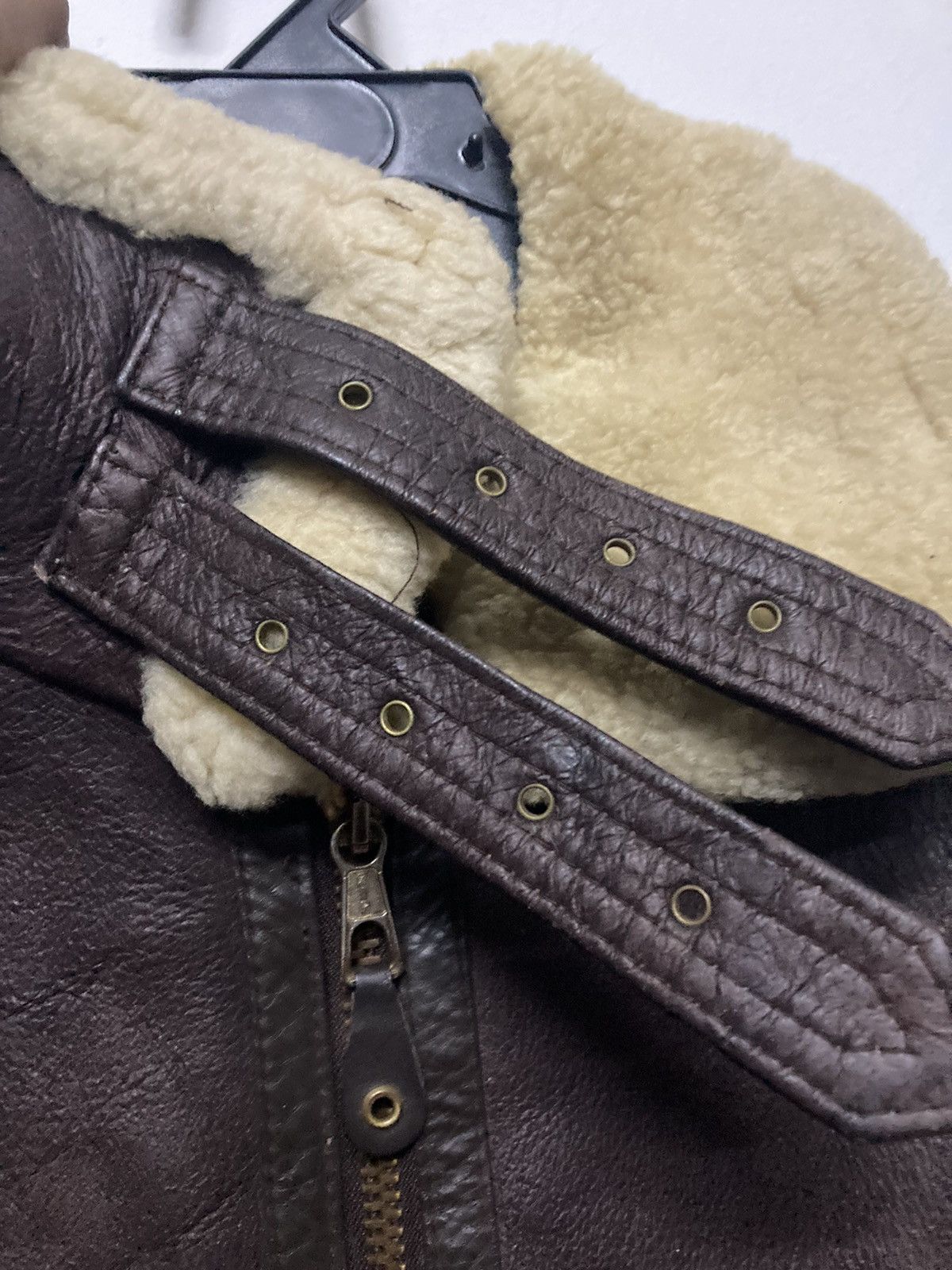 Leather Vintage U.S Army Aviation B-3 Leather Jacket Made in Uruguay Size US L / EU 52-54 / 3 - 10 Thumbnail