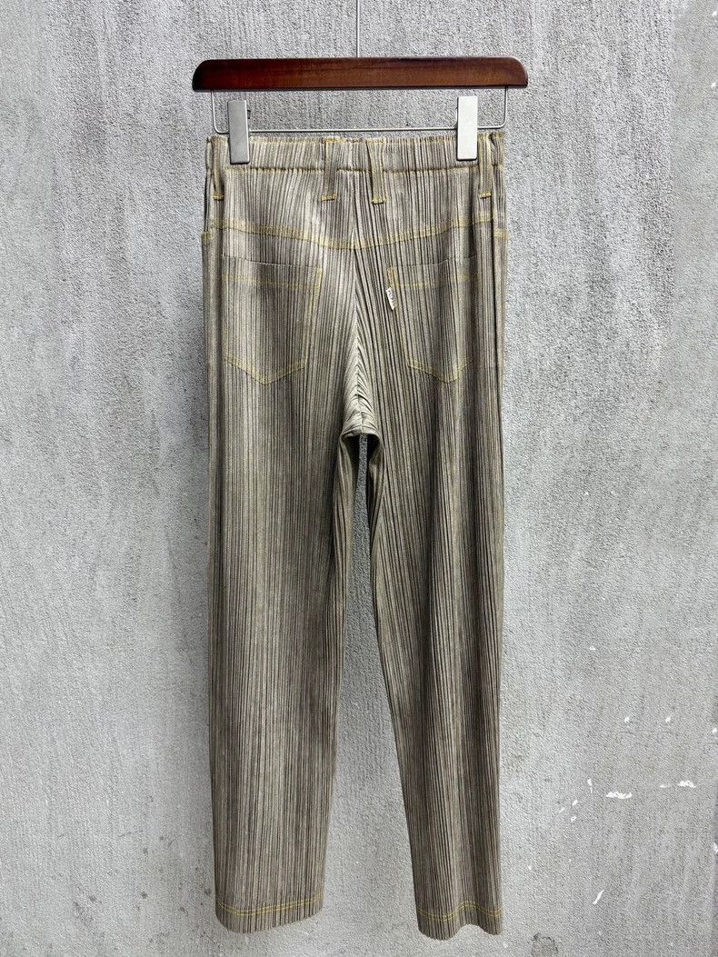Issey Miyake Issey Miyake size:1 Yellow-gray pleated pants Size 42" / US 20 - 2 Thumbnail