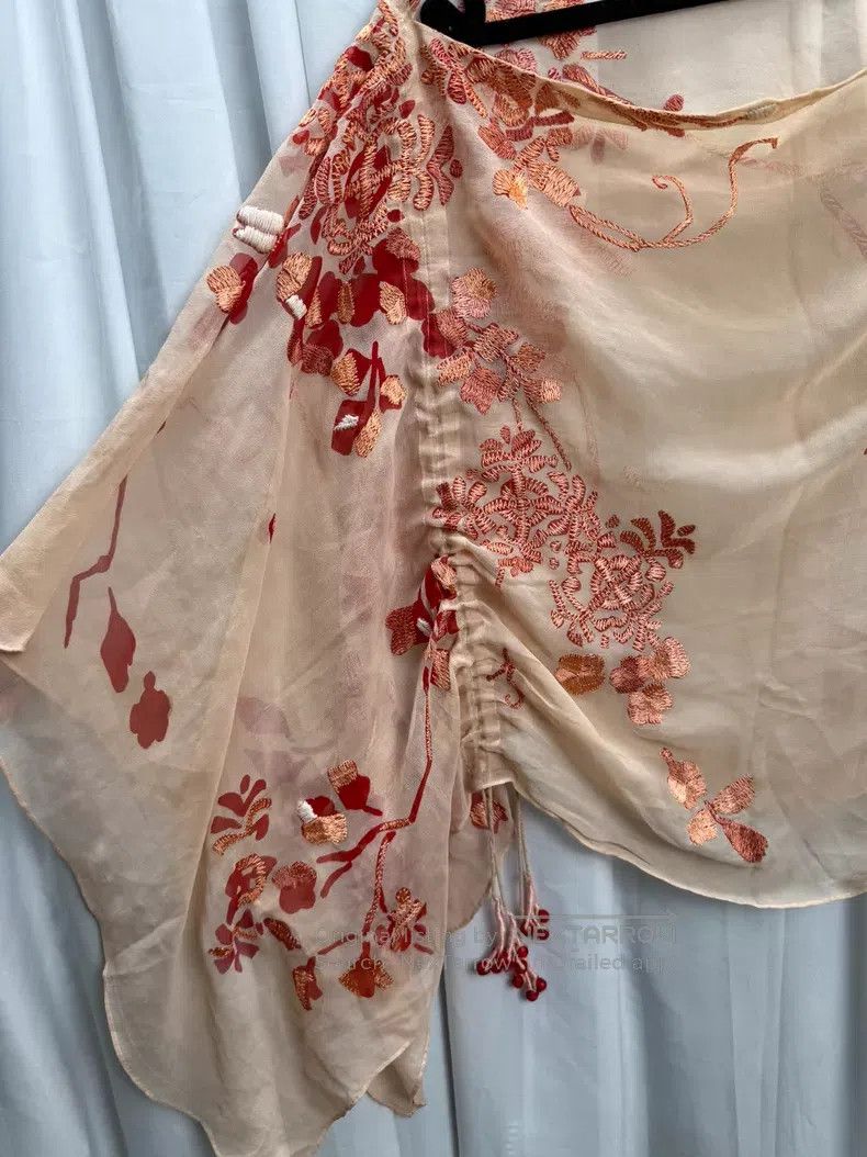 Dries Van Noten DRIES VAN NOTEN Embroidered Floral Silk Cape Size XS / US 0-2 / IT 36-38 - 2 Thumbnail