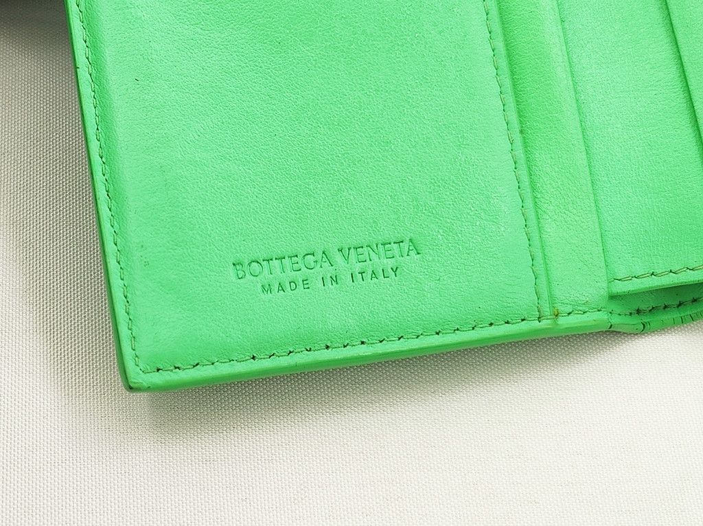 Bottega Veneta original BOTTEGA VENETA green cassette enamel leather wallet Size ONE SIZE - 4 Thumbnail