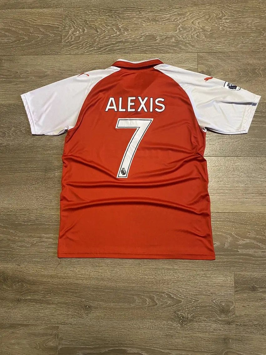 Puma × Vintage Puma Arsenal Fly Emirates 2017-2018 Alexis Sanchez Size M Size US M / EU 48-50 / 2 - 11 Thumbnail
