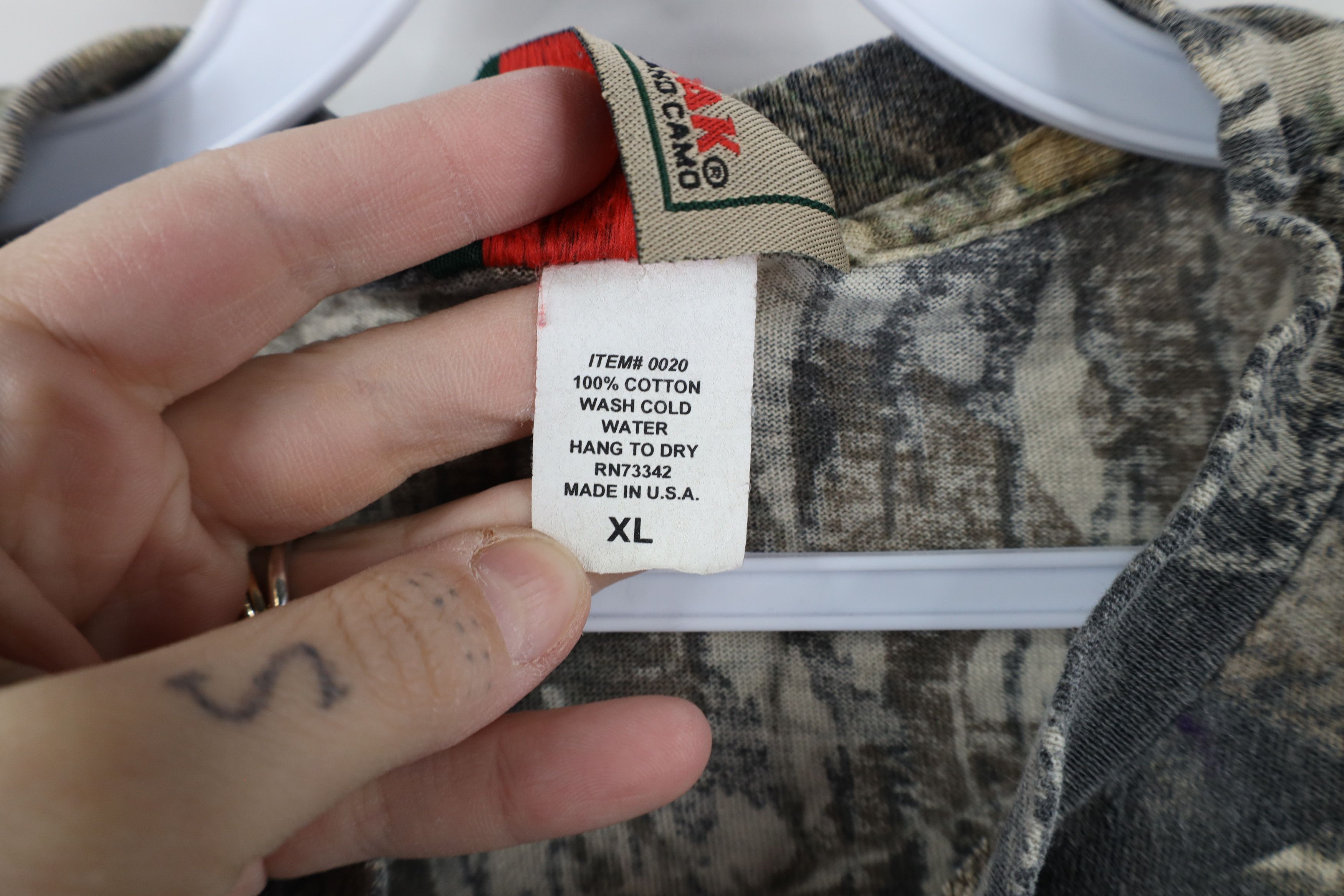 Mossy Oaks × Vintage Vintage 90s Mossy Oak Camouflage Pocket T-Shirt Cotton USA Size US XL / EU 56 / 4 - 9 Thumbnail