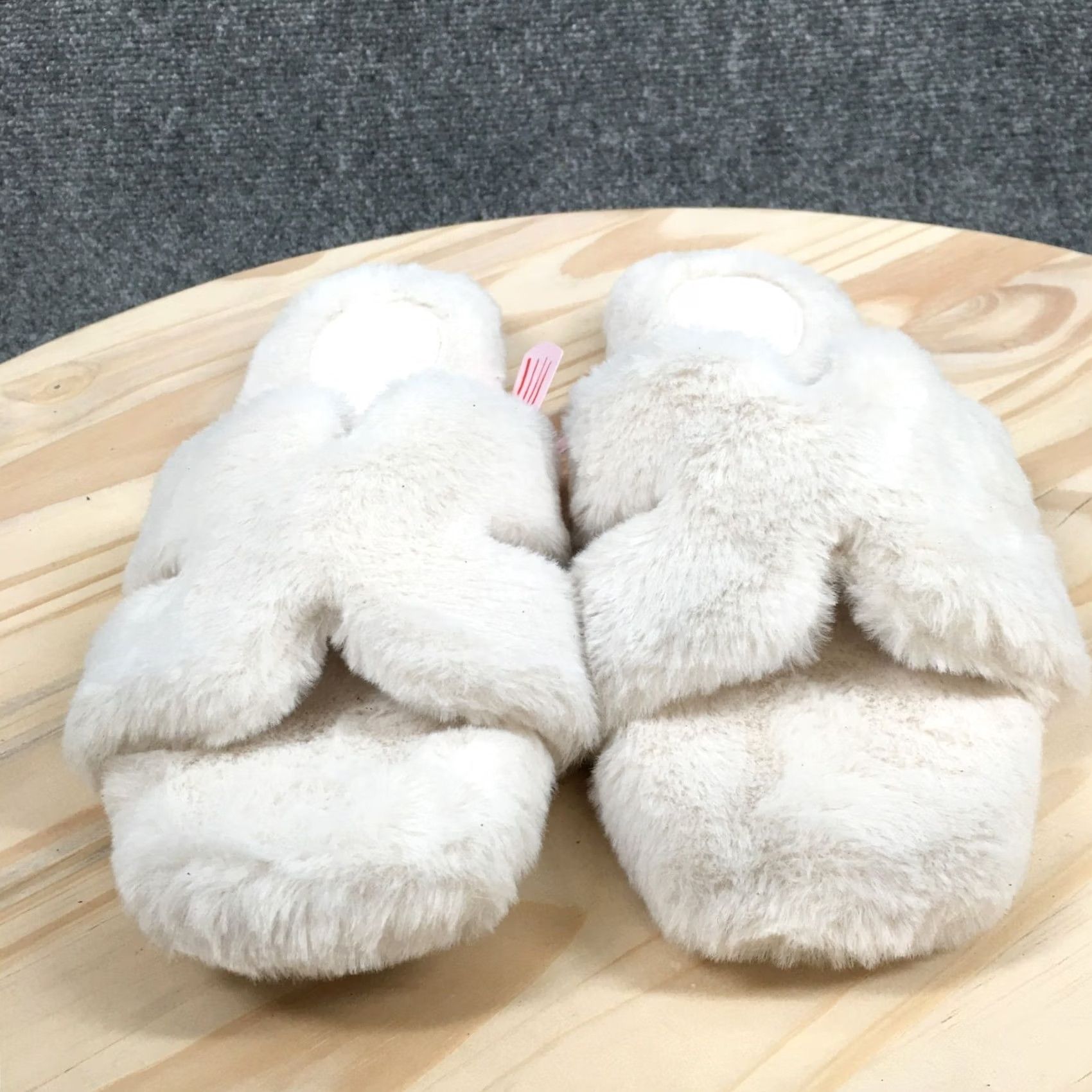 Vintage A New Day Sandals Womens 11 Stars Above Fuzzy Slide White Faux Fur RN17730 NEW Size US 9 / IT 39 - 4 Thumbnail