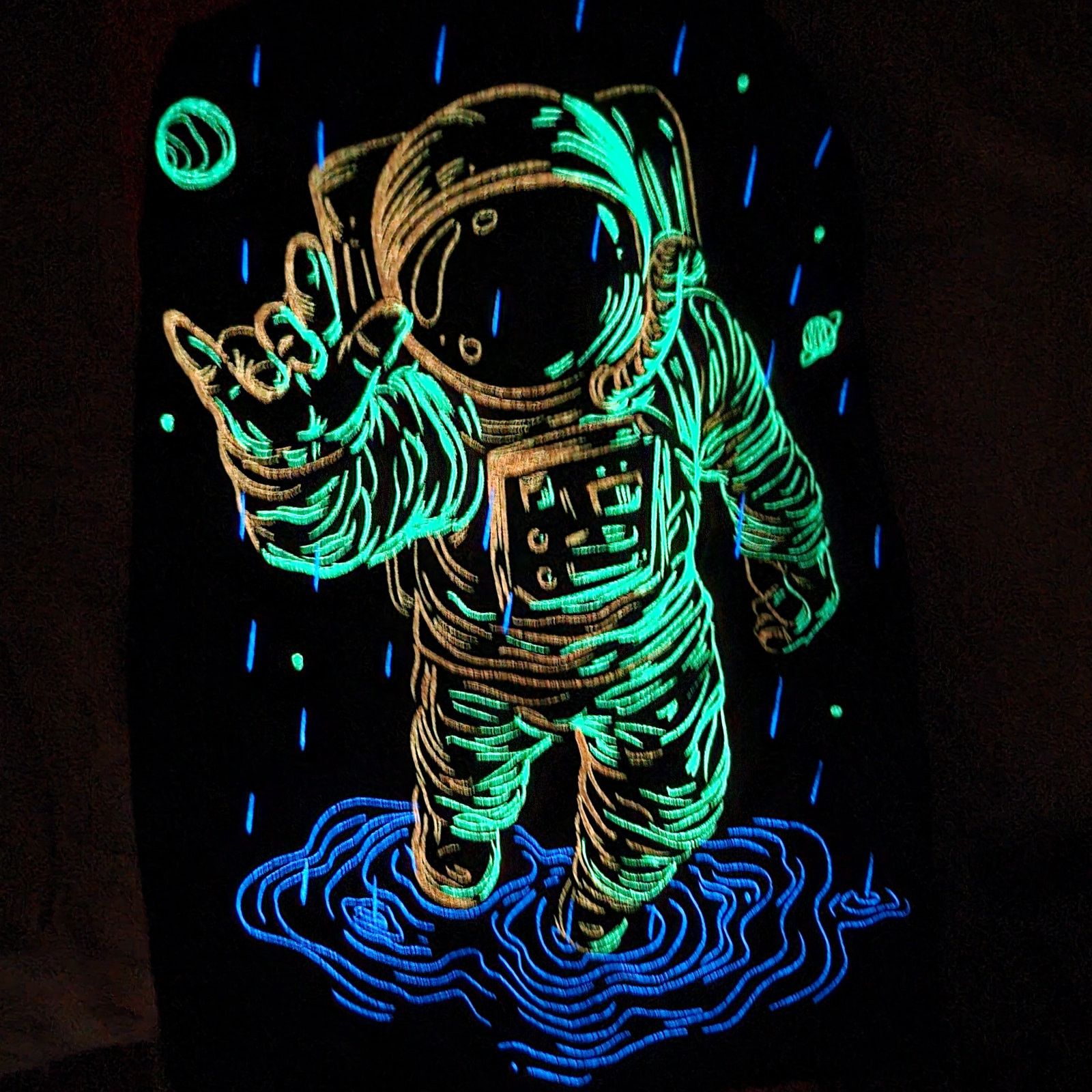 Other Into The AM Unisex Tee Glow-In-The-Dark Astronaut - Large Size US L / EU 52-54 / 3 - 4 Thumbnail