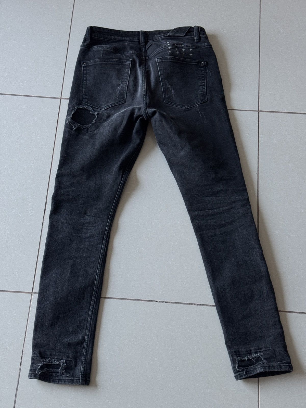 KSUBI Chitch Boneyard Distressed Jeans