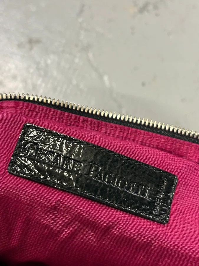 Vintage Cesare Paciotti Black Patent Leather Multi-Pocket Crossbody Bag Size ONE SIZE - 9 Thumbnail