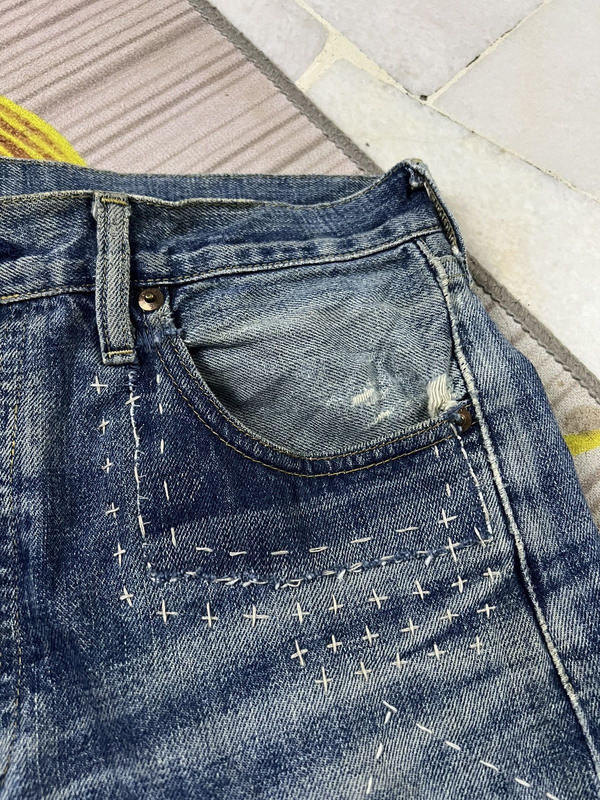 Levi's VINTAGE LEVIS 702 E BACKLE BACK CUSTOM SASHIKO BORO JAPAN Size US 30 / EU 46 - 7 Thumbnail
