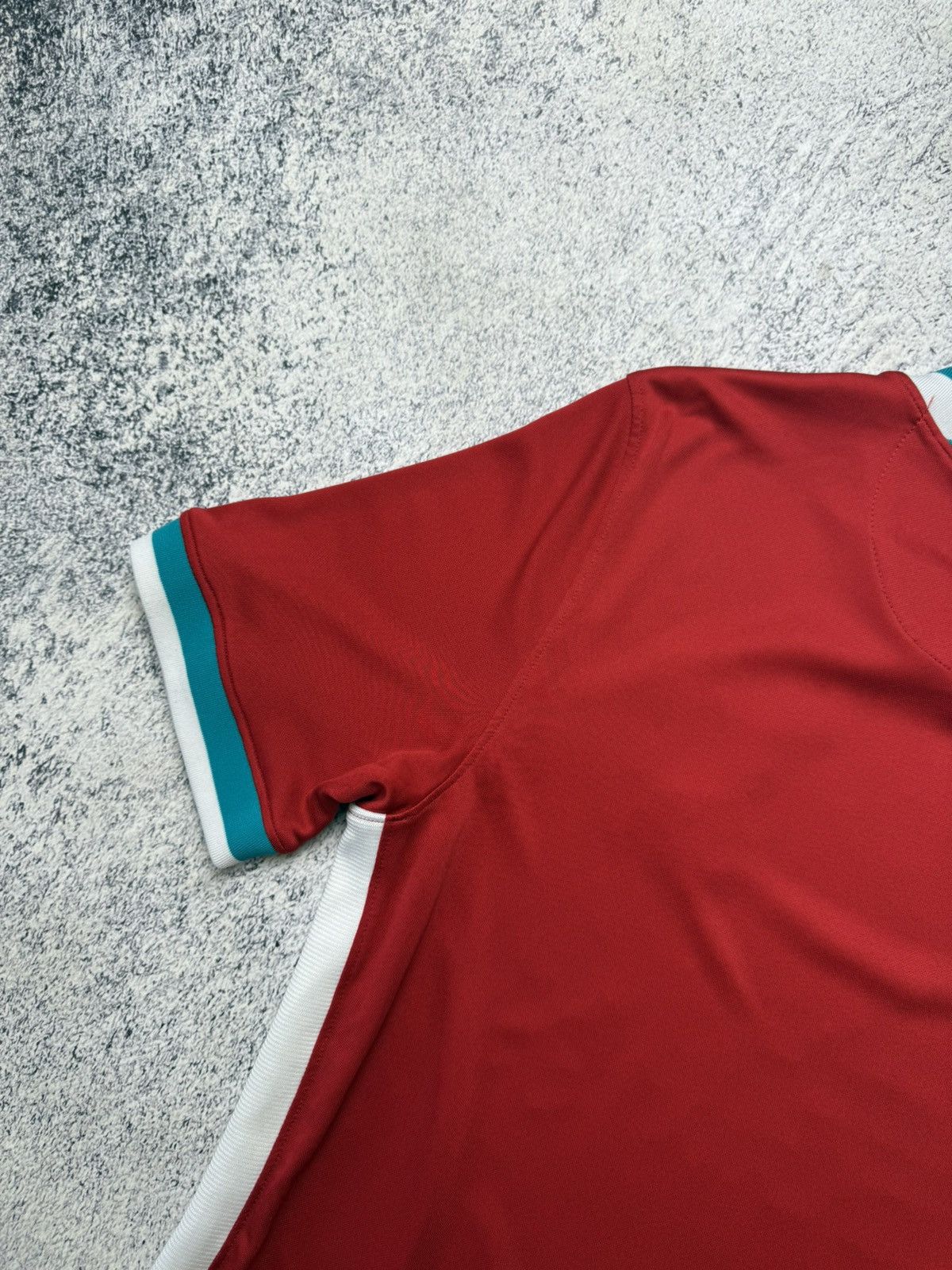 Nike Vintage Liverpool Soccer Jersey Sportwear Nike tee Size US S / EU 44-46 / 1 - 21 Thumbnail