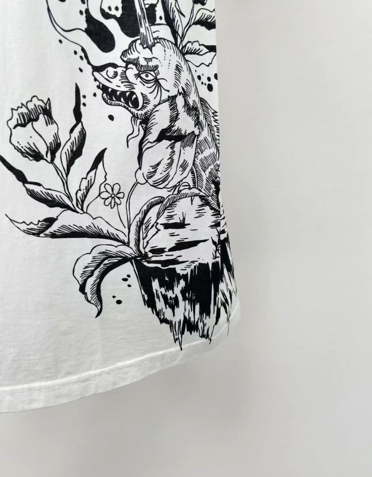 Givenchy GIVENCHY 100% Cotton Short Sleeve T-shirt J30 Size US M / EU 48-50 / 2 - 4 Thumbnail