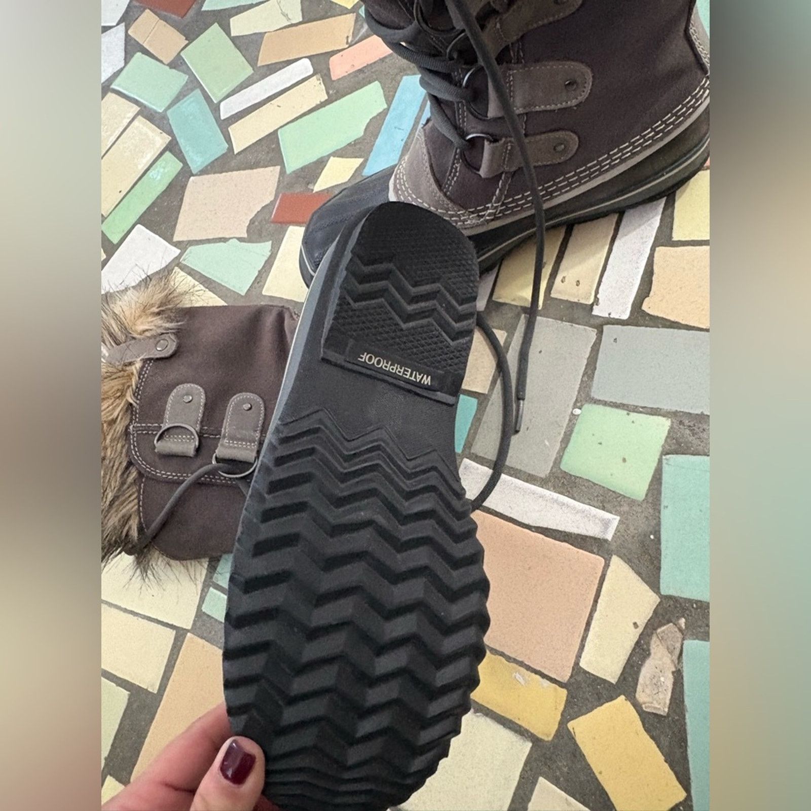SOREL EUC- Sorel- JOAN OF ARCTIC™ Women's Waterproof Boot-Sz 10 Size US 10 / IT 40 - 7 Thumbnail