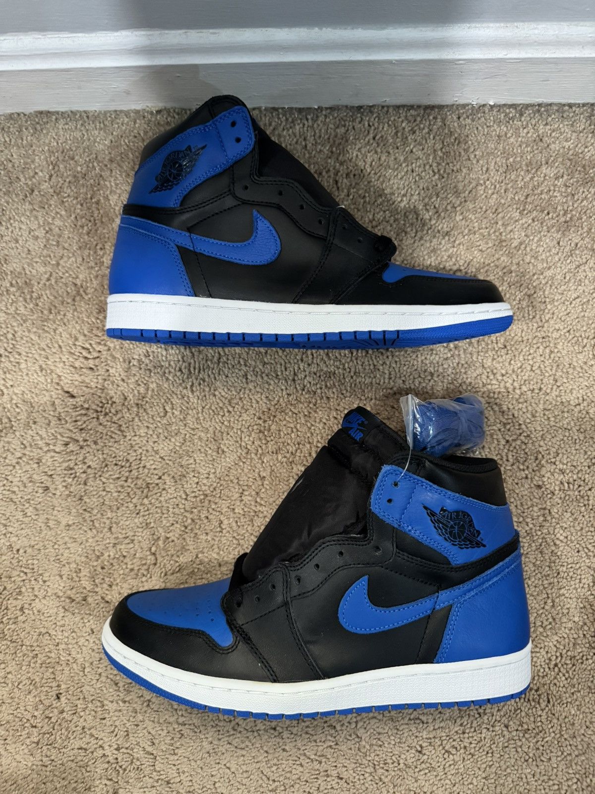 Jordan Brand Jordan 1 Royal 2017 Size US 10 / EU 43 - 3 Thumbnail