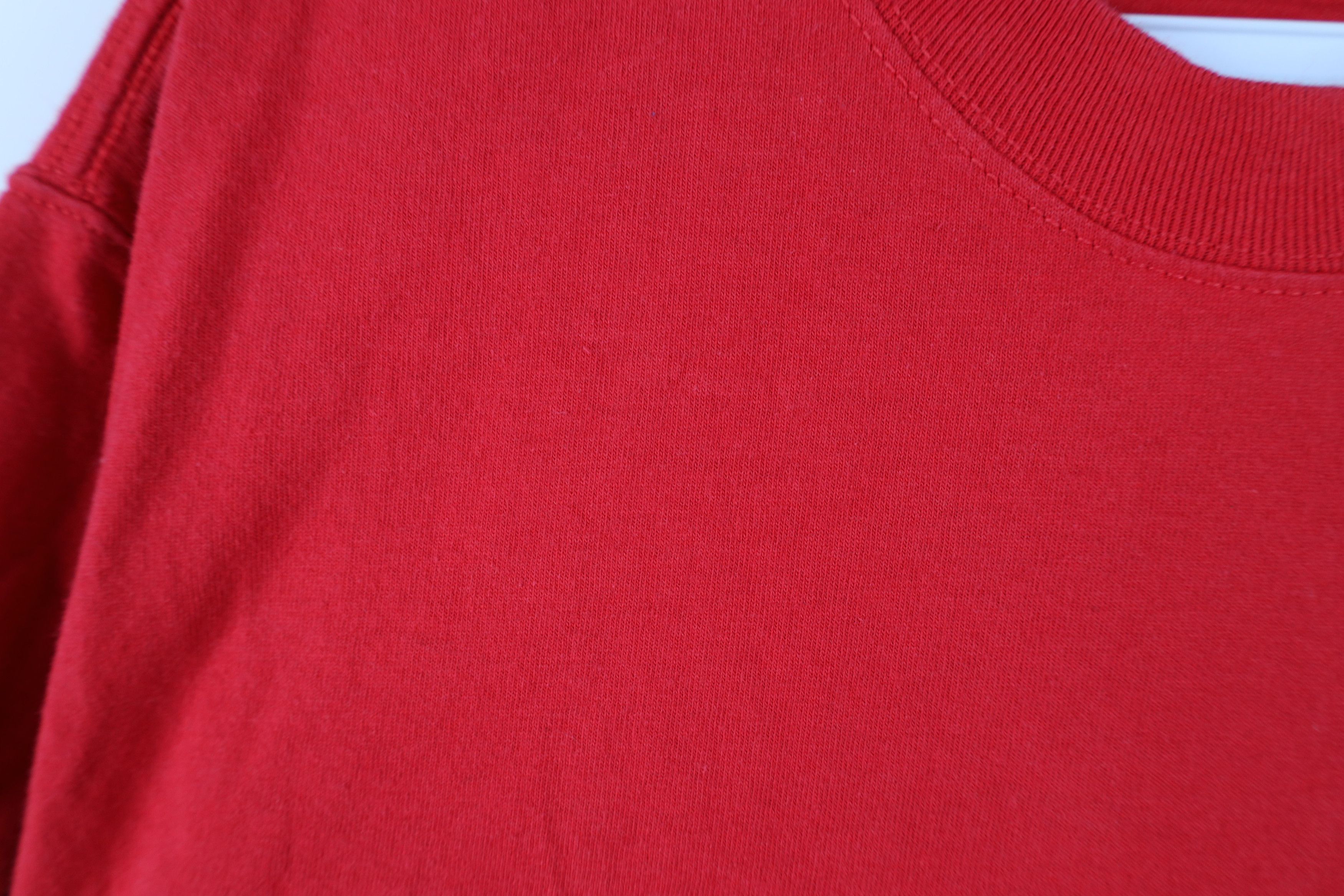 Vintage Vintage 90s Streetwear Heavyweight Cotton T-Shirt USA Red Size US S / EU 44-46 / 1 - 6 Thumbnail