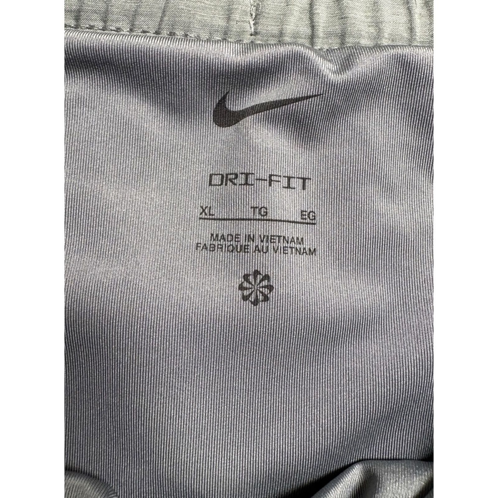 Nike Nike Challenger Tennis Shorts Mens XL Gray Lined CZ9066 Drifit Short Sleeve? Size US 36 / EU 52 - 5 Thumbnail