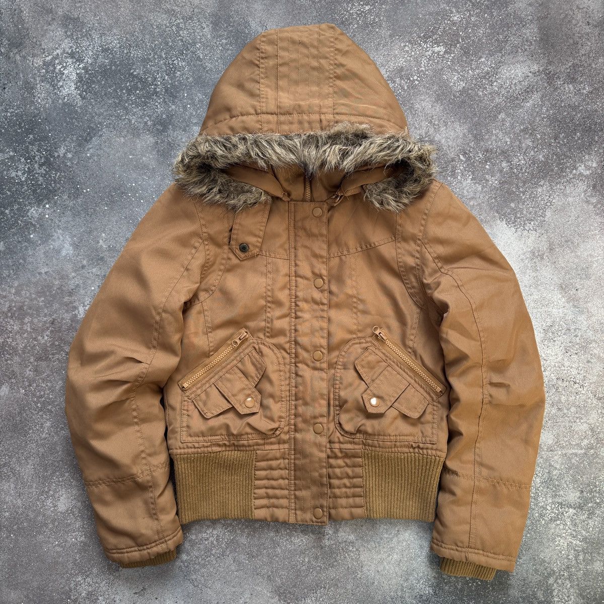 Japanese Brand Alaska Style Y2K Avant Garde Faux Fur Hooded Bomber Jacket Size S / US 4 / IT 40 - 1 Thumbnail