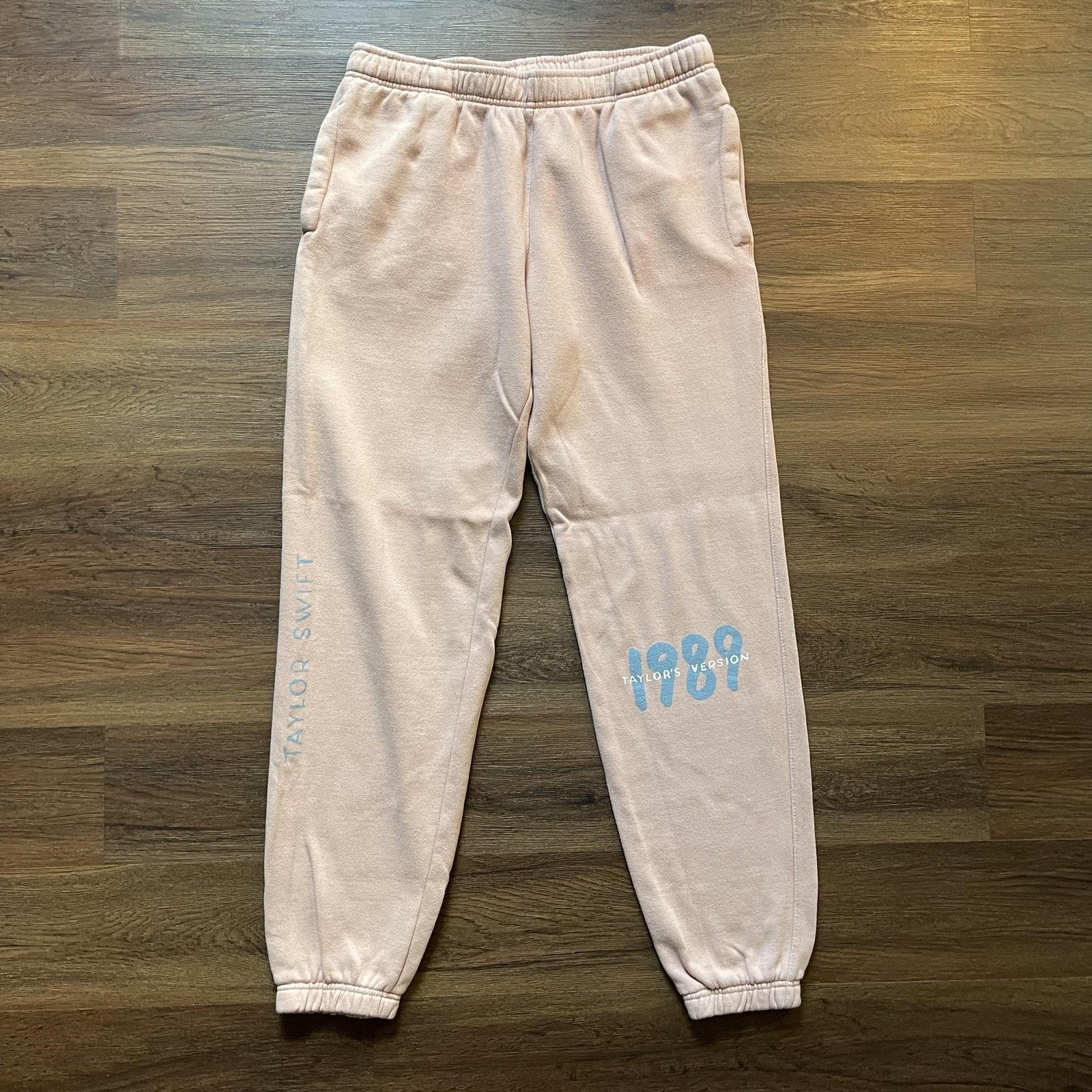 Vintage Taylor Swift 1989 Sweatpants M Joggers Taylor's Version Cozy Size US M / EU 48-50 / 2 - 3 Thumbnail