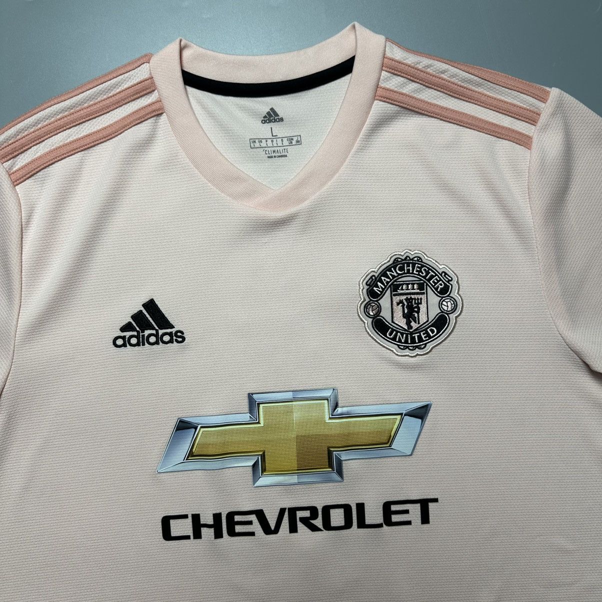 Vintage MAN UNITED ADIDAS 2018/2019 SOCCER AWAY JERSEY #6 POGBA Size US L / EU 52-54 / 3 - 4 Thumbnail