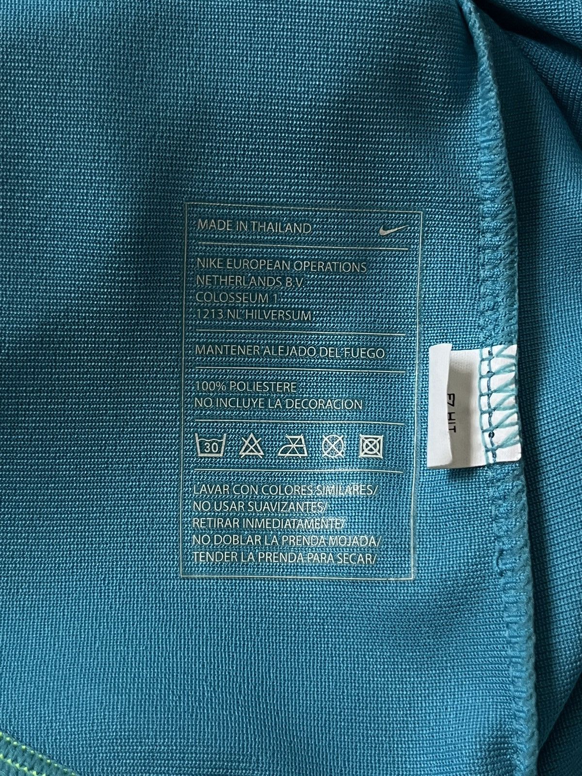 Nike NIKE BARCELONA 2006 2008 TRAINING SHIRT JERSEY LONG SLEEVE Size US M / EU 48-50 / 2 - 11 Thumbnail