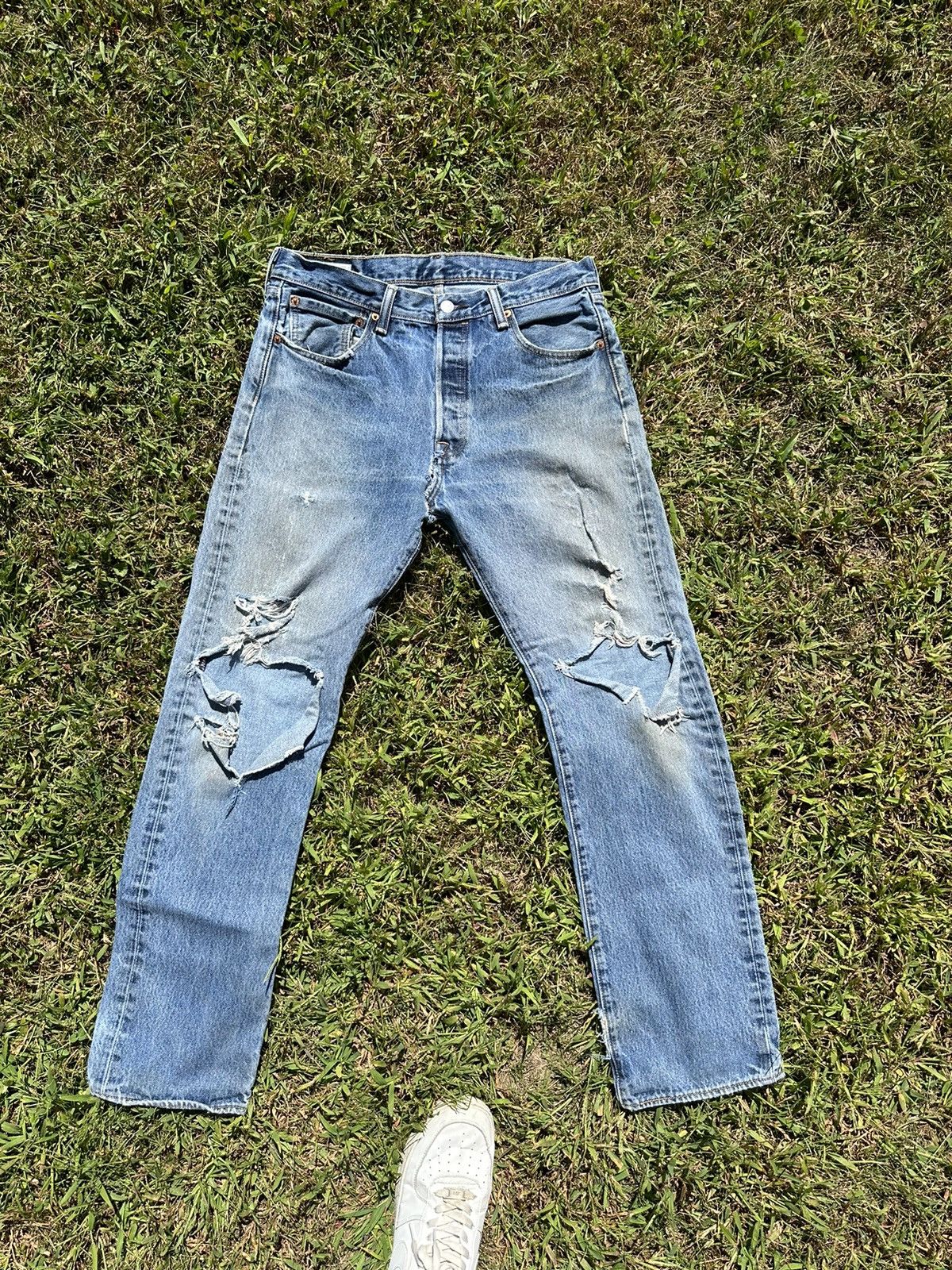 Levi's × Levi's Vintage Clothing × Vintage Vintage 501 Levi’s 33x32 Size US 33 - 1 Thumbnail
